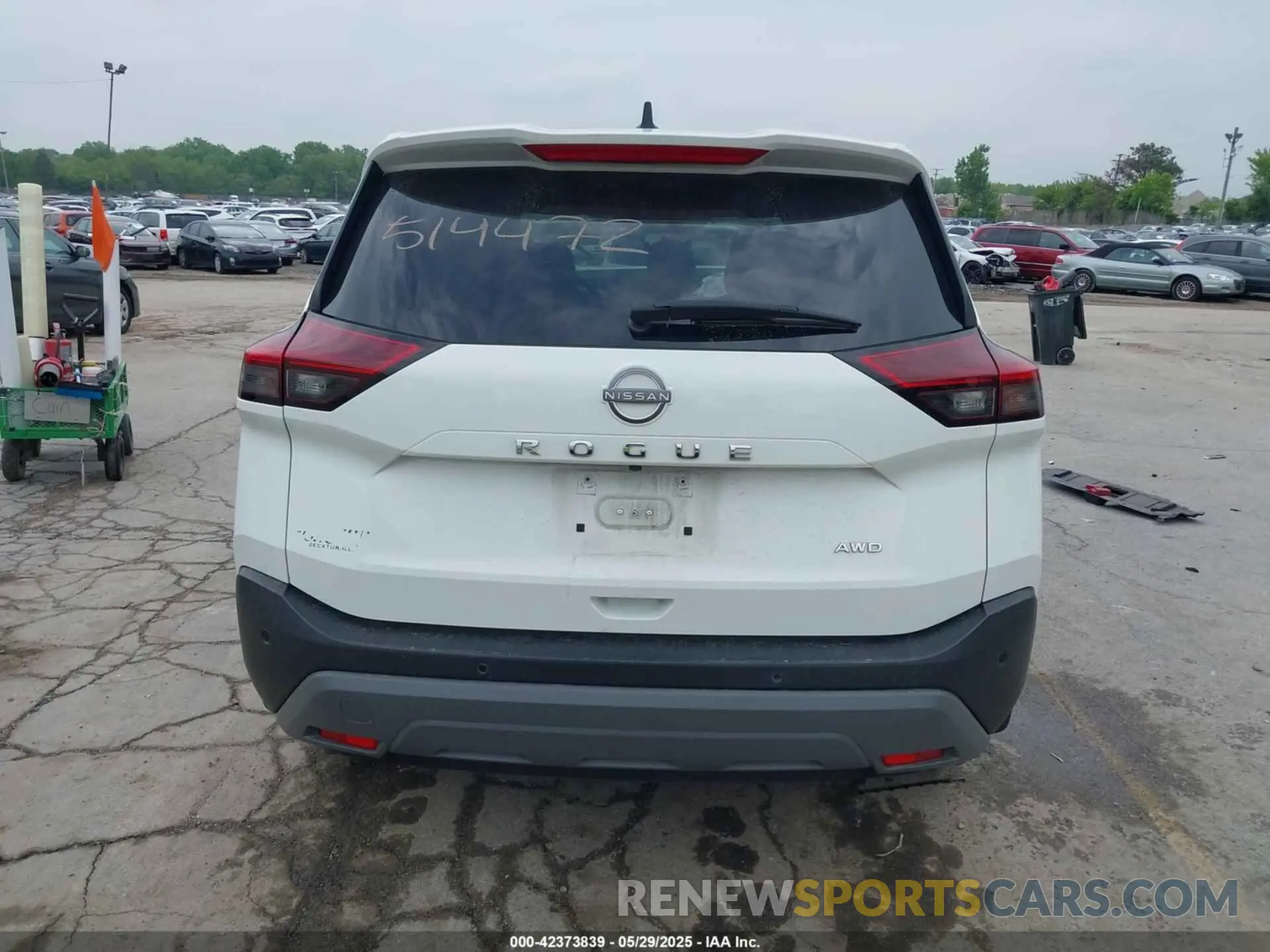 17 Photograph of a damaged car 5N1BT3AB0PC766283 NISSAN ROGUE 2023