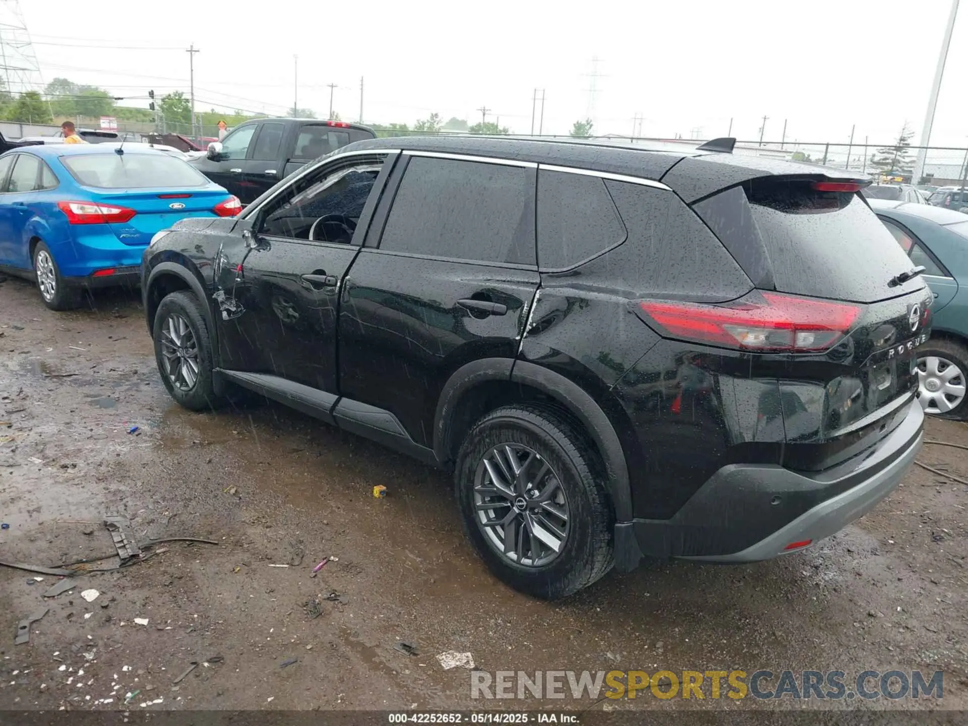 3 Photograph of a damaged car 5N1BT3AB0PC766591 NISSAN ROGUE 2023