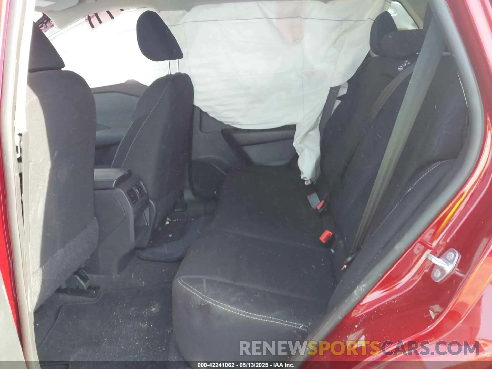 8 Photograph of a damaged car 5N1BT3AB0PC772665 NISSAN ROGUE 2023
