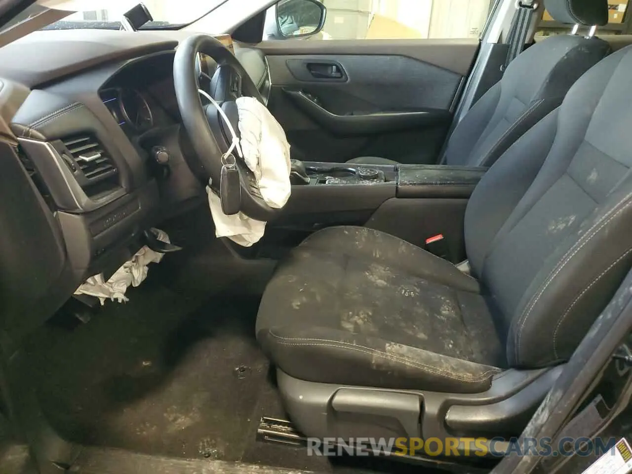 7 Photograph of a damaged car 5N1BT3AB1PC748956 NISSAN ROGUE 2023