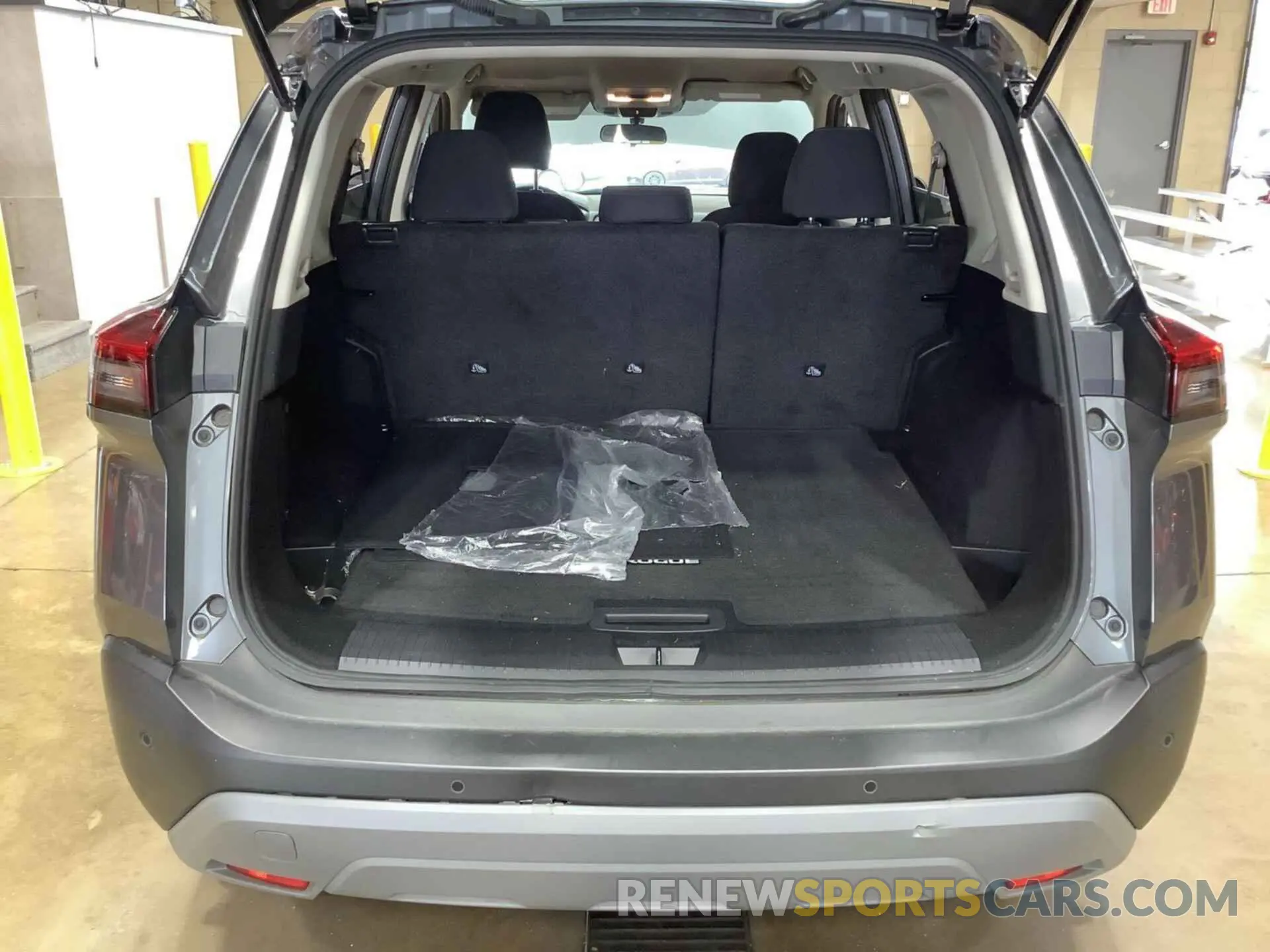 25 Photograph of a damaged car 5N1BT3AB1PC807018 NISSAN ROGUE 2023