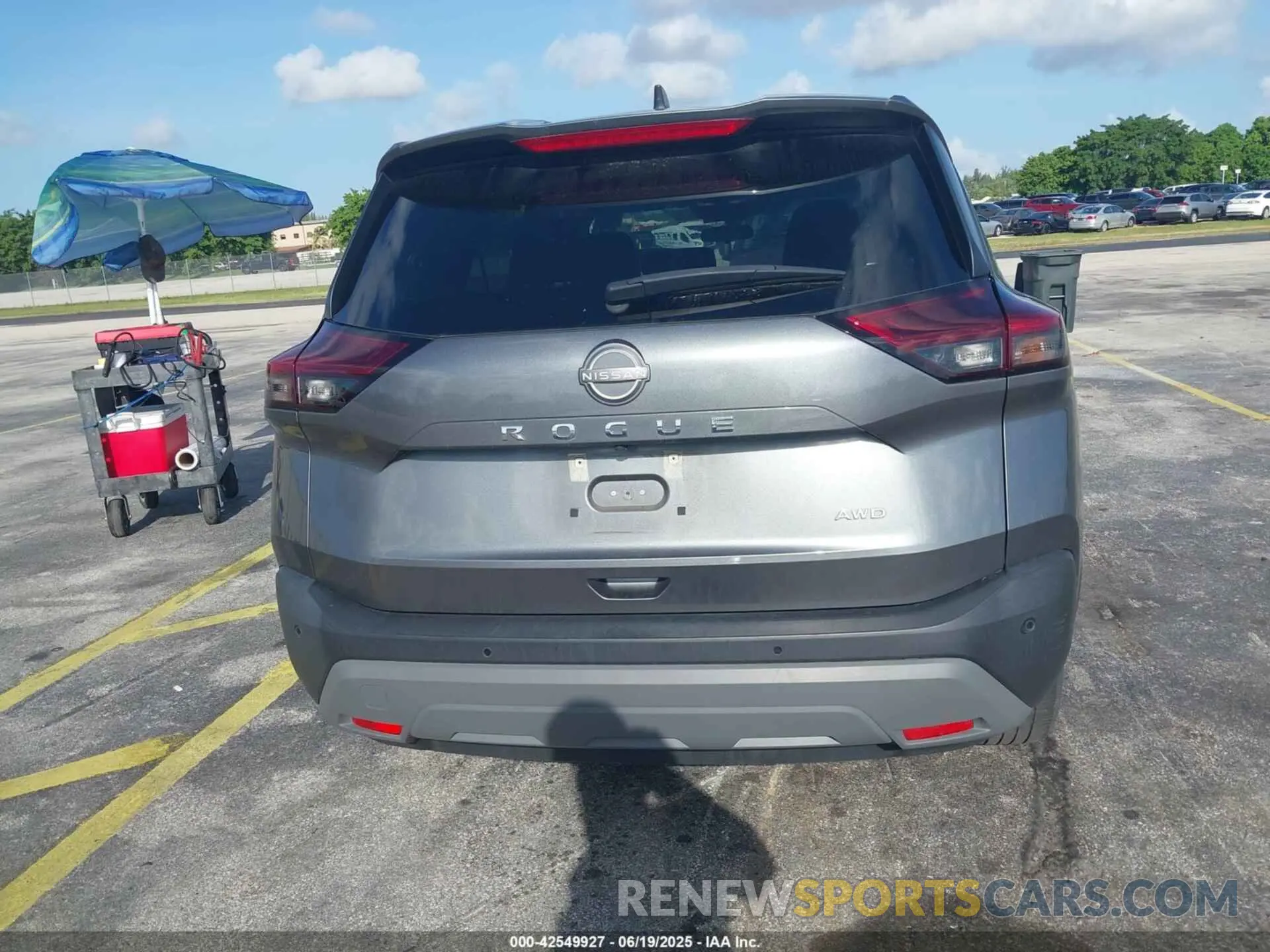 16 Photograph of a damaged car 5N1BT3AB1PC898128 NISSAN ROGUE 2023