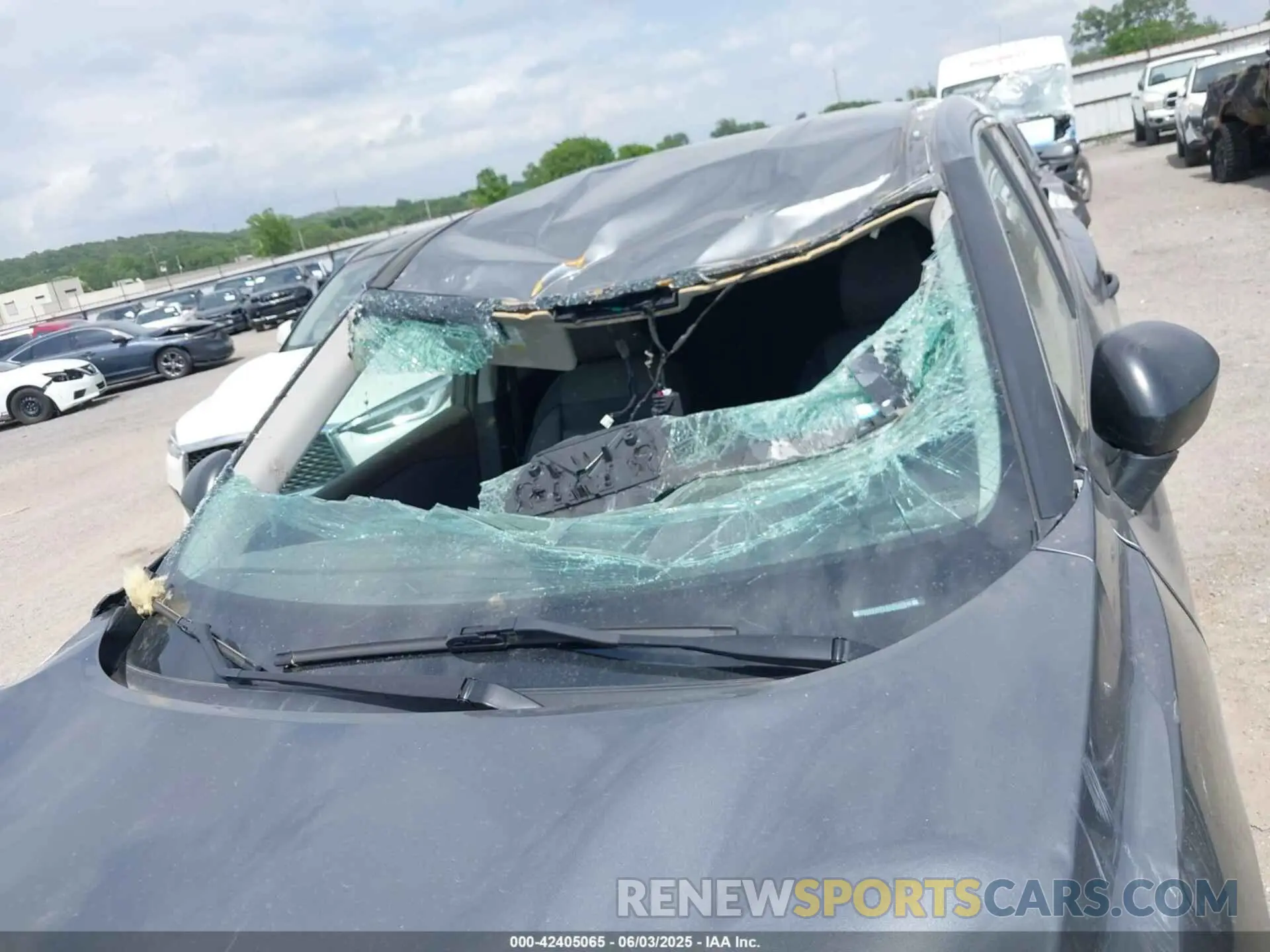 19 Photograph of a damaged car 5N1BT3AB3PC840909 NISSAN ROGUE 2023