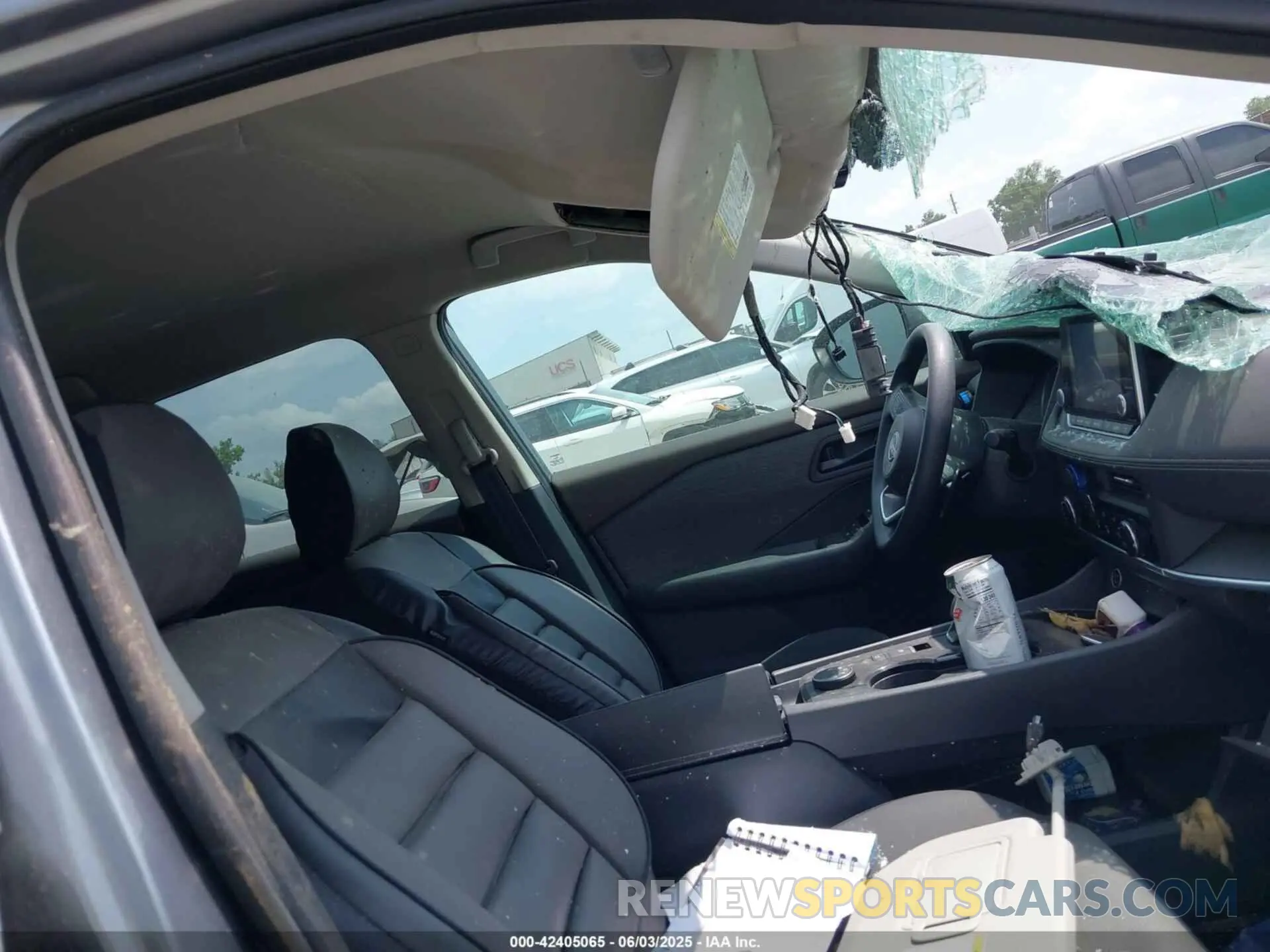 5 Photograph of a damaged car 5N1BT3AB3PC840909 NISSAN ROGUE 2023