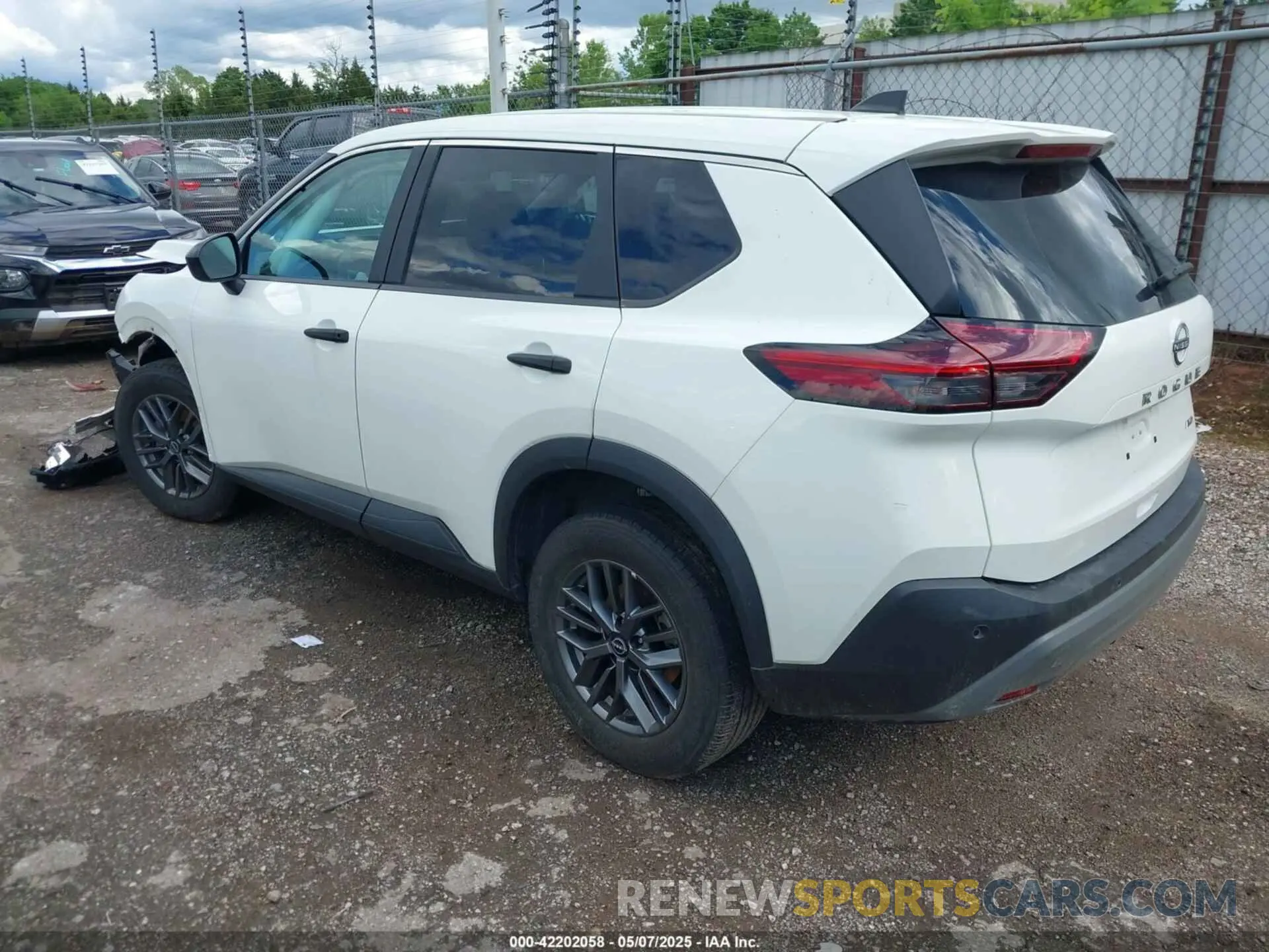 3 Photograph of a damaged car 5N1BT3AB3PC855345 NISSAN ROGUE 2023