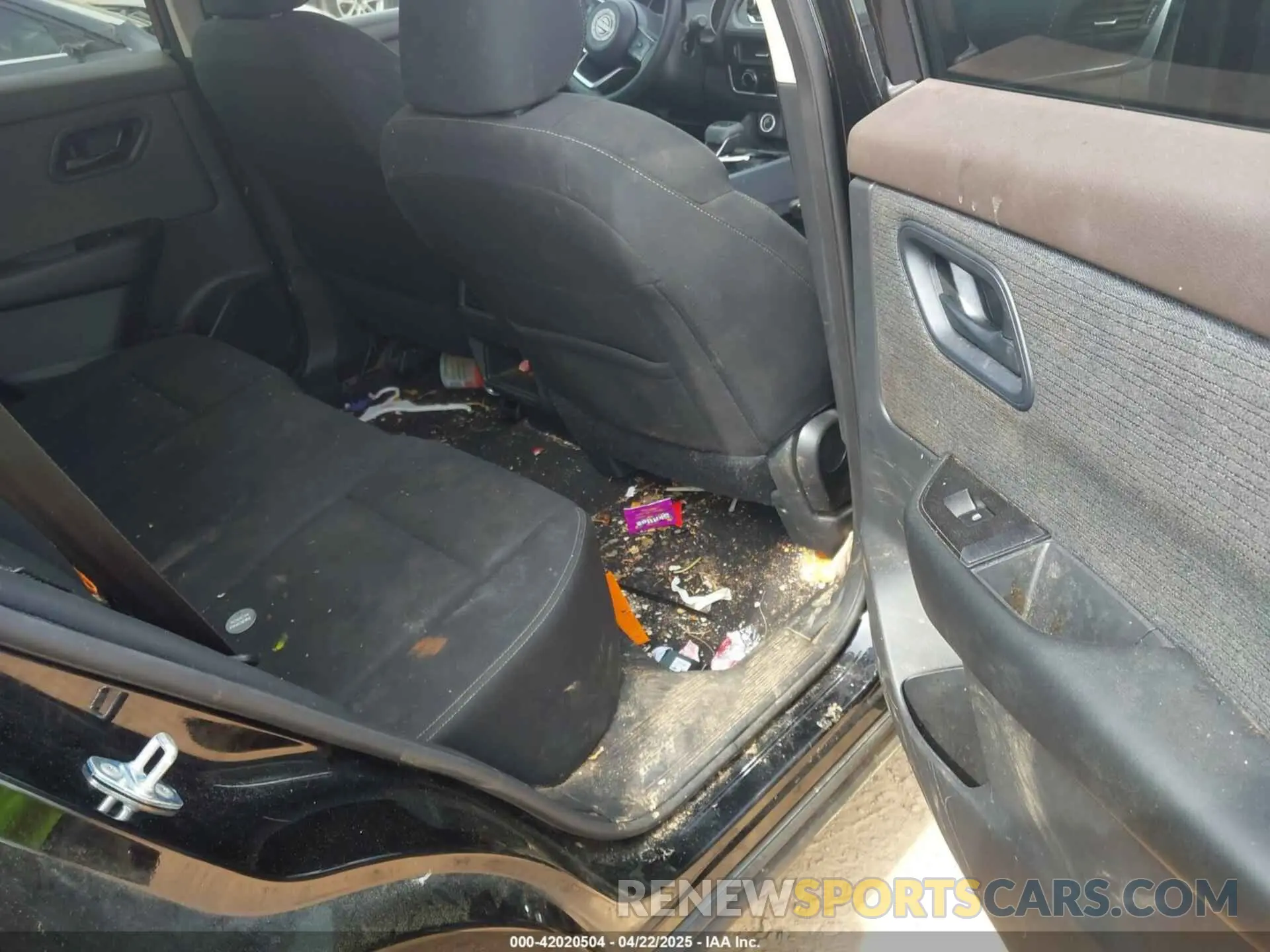 8 Photograph of a damaged car 5N1BT3AB4PC676229 NISSAN ROGUE 2023