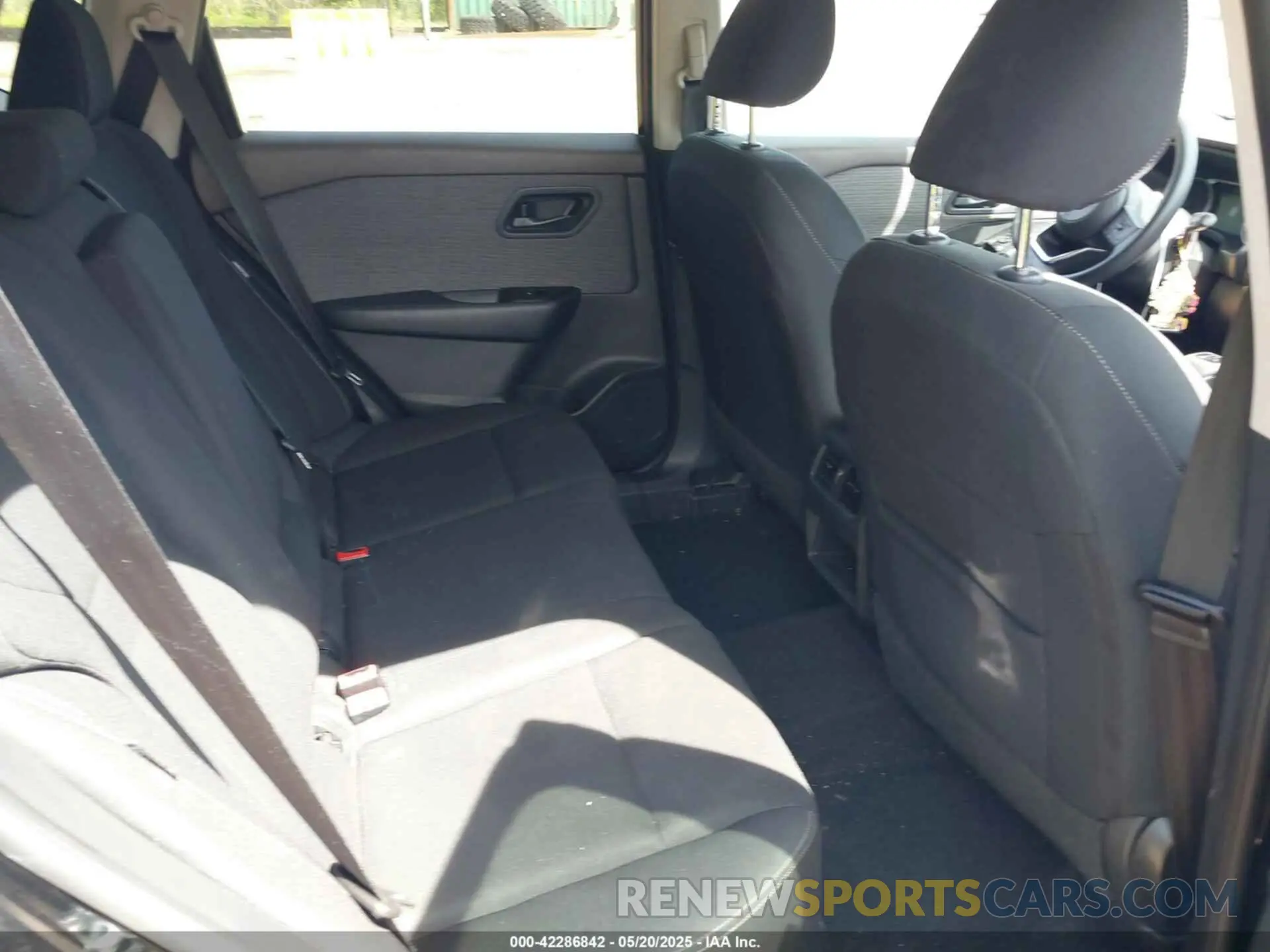 8 Photograph of a damaged car 5N1BT3AB4PC875264 NISSAN ROGUE 2023