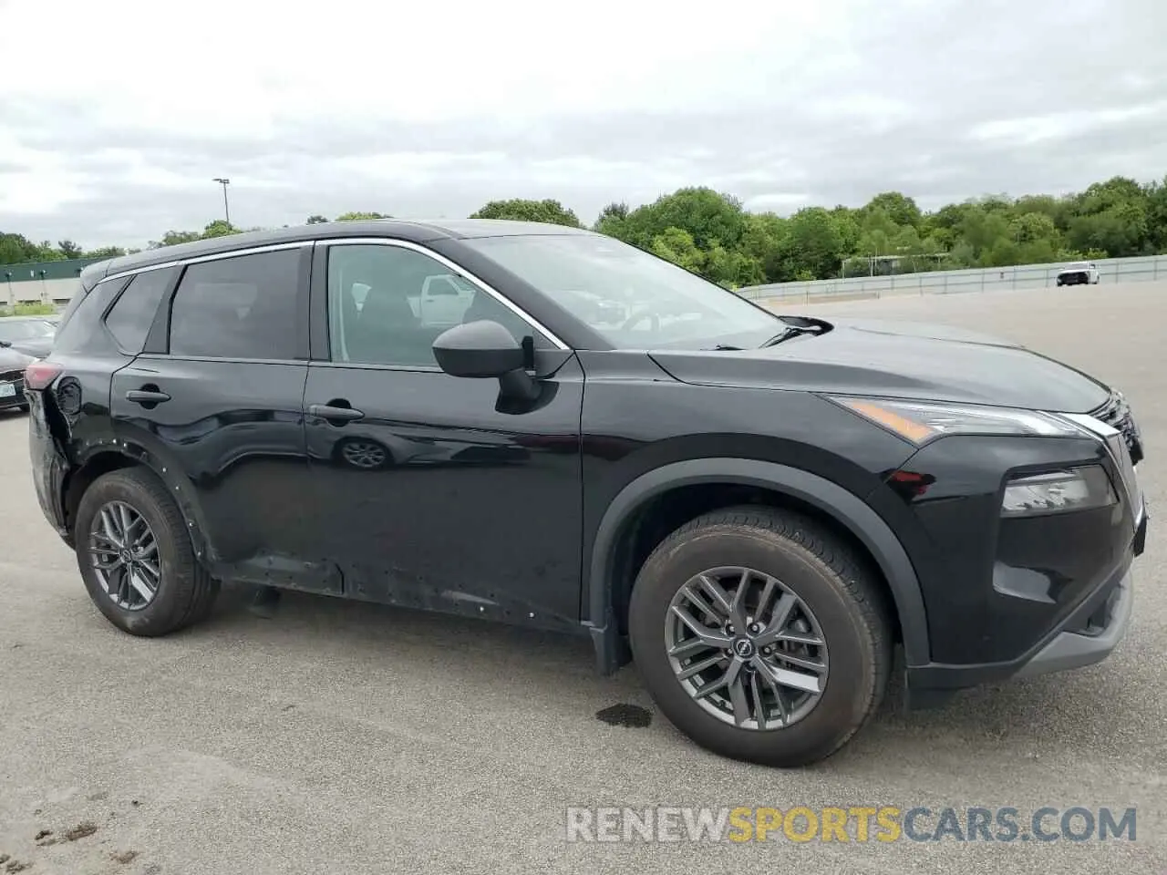 4 Photograph of a damaged car 5N1BT3AB5PC876715 NISSAN ROGUE 2023