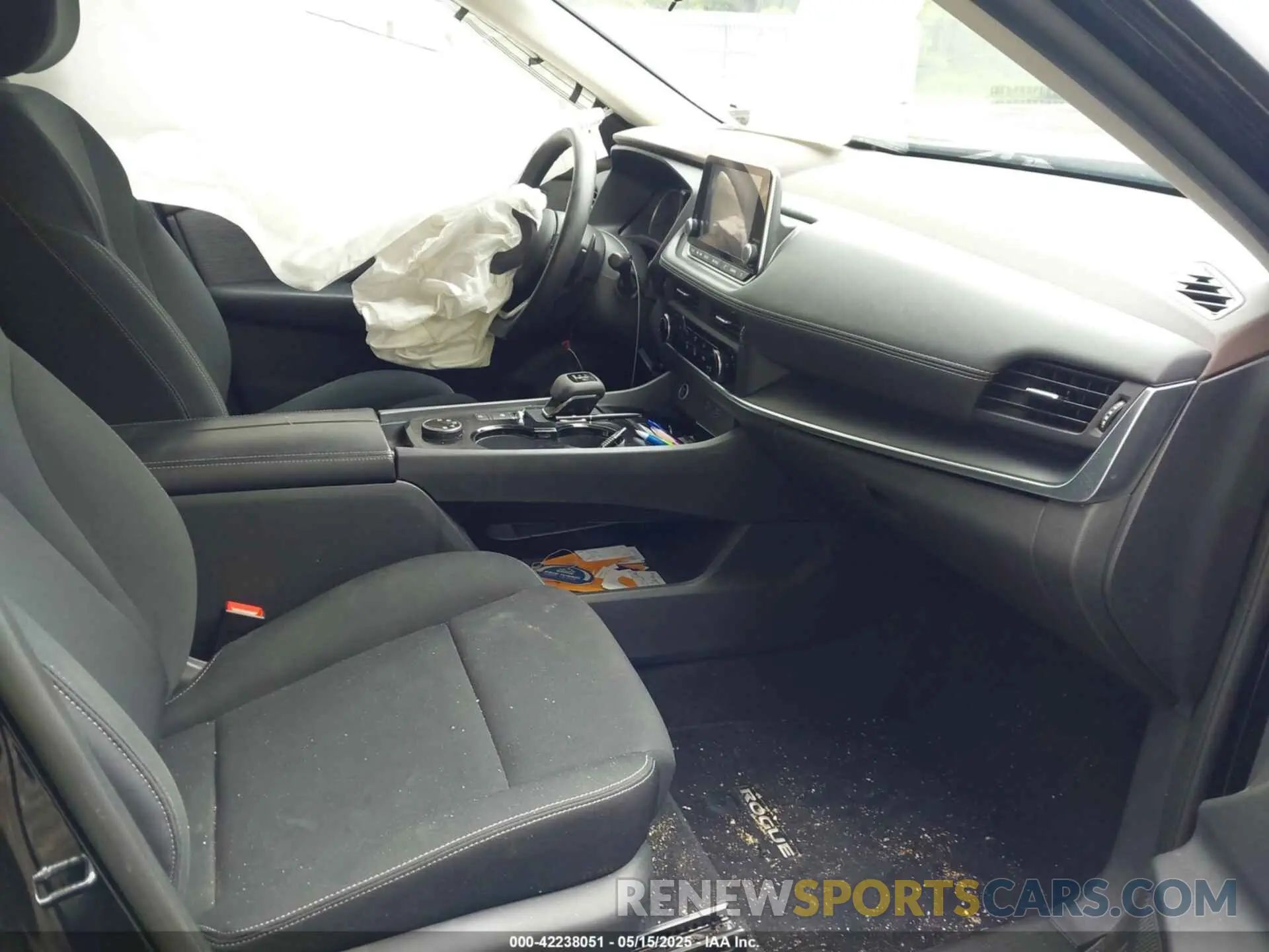 5 Photograph of a damaged car 5N1BT3AB6PC670111 NISSAN ROGUE 2023