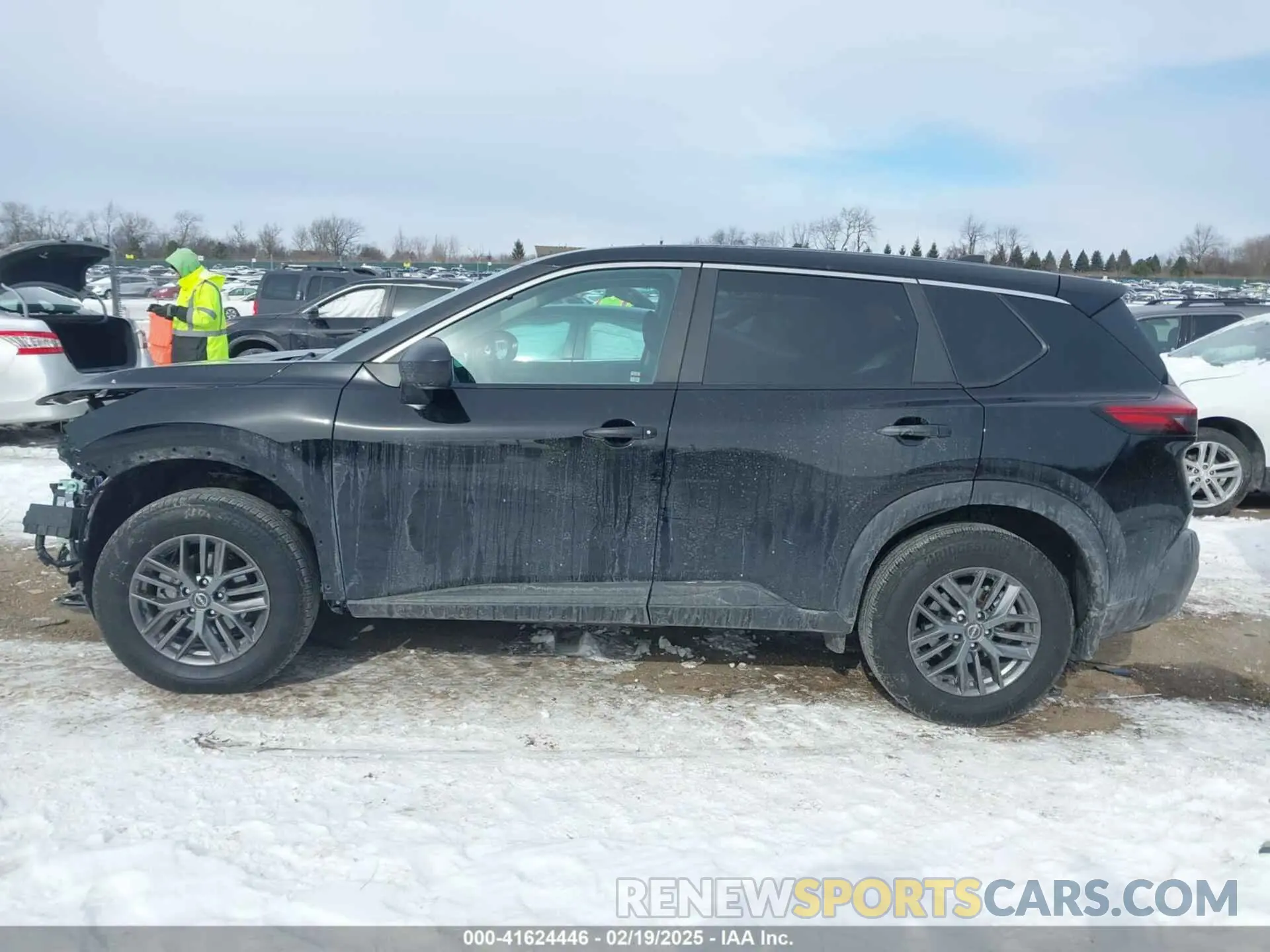 14 Photograph of a damaged car 5N1BT3AB6PC783038 NISSAN ROGUE 2023