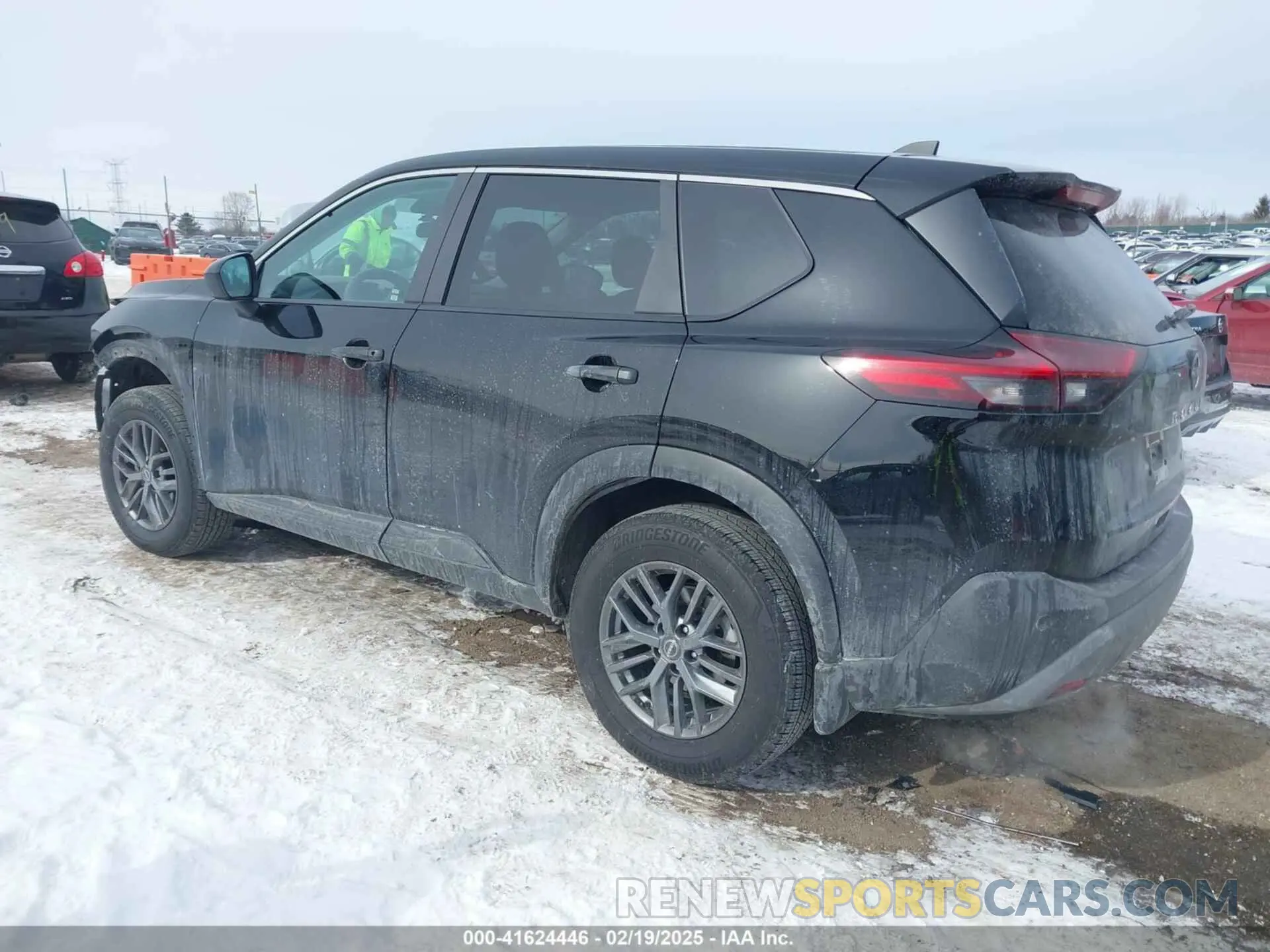 3 Photograph of a damaged car 5N1BT3AB6PC783038 NISSAN ROGUE 2023