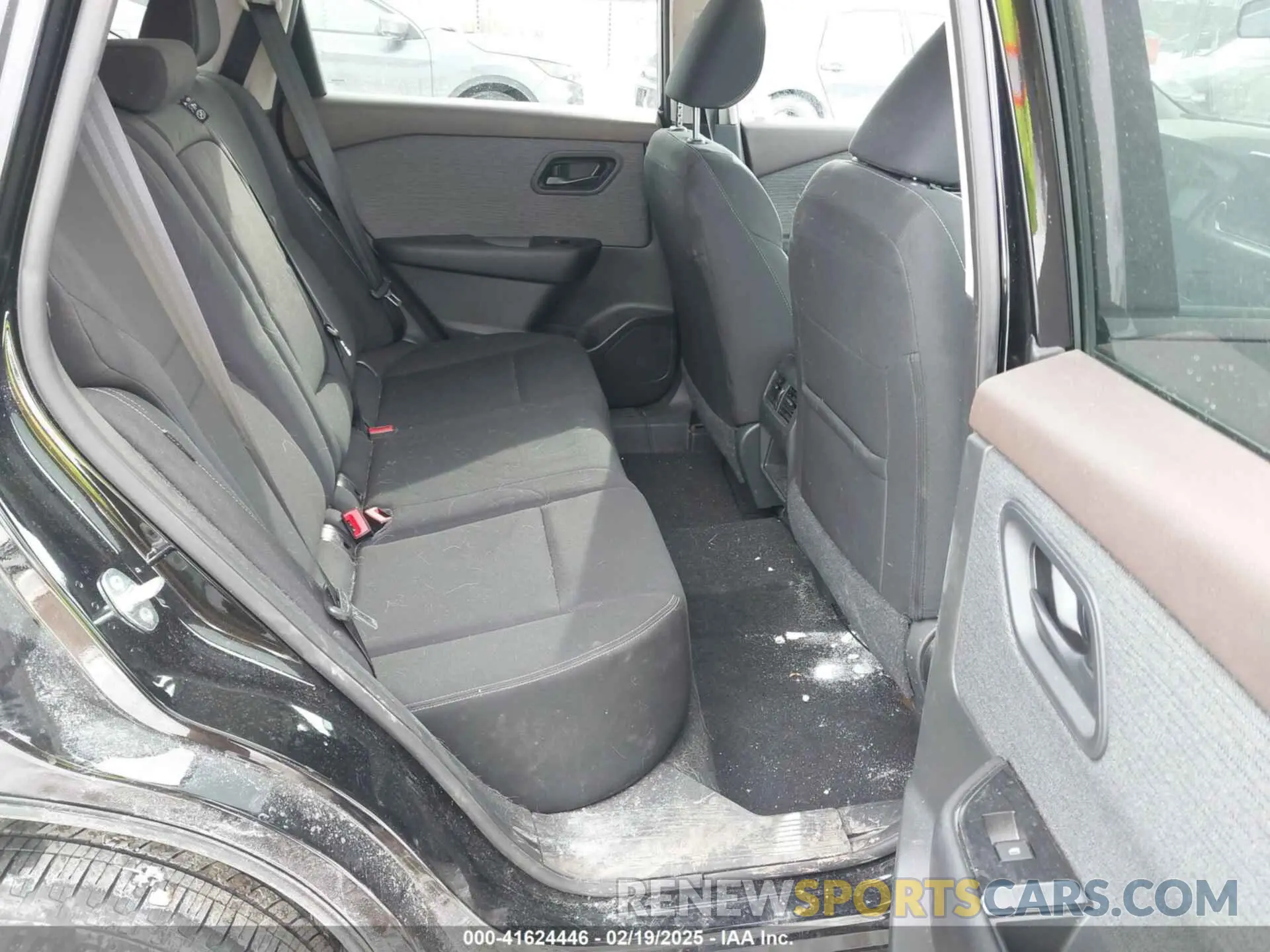 8 Photograph of a damaged car 5N1BT3AB6PC783038 NISSAN ROGUE 2023