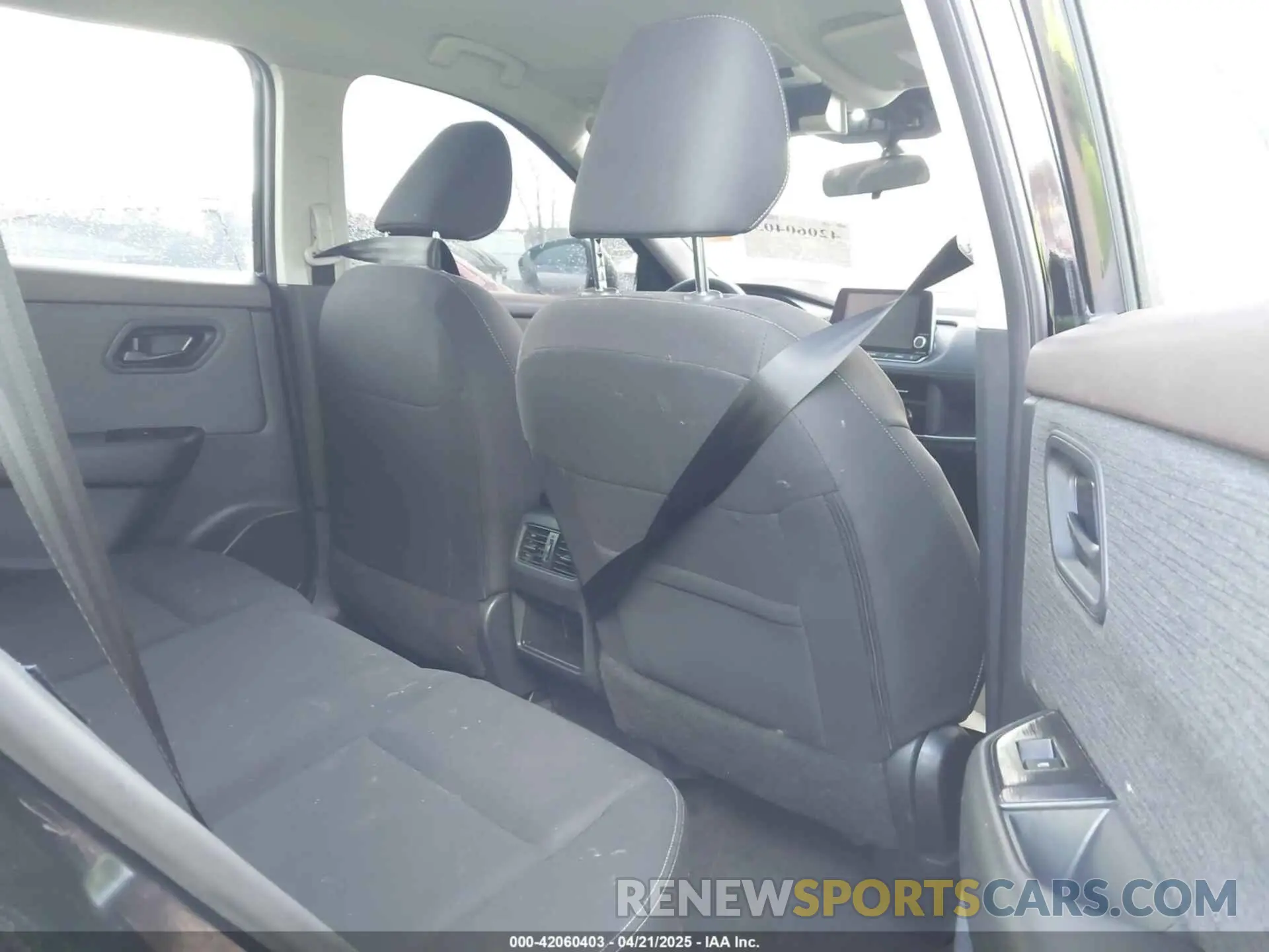 8 Photograph of a damaged car 5N1BT3AB8PC835673 NISSAN ROGUE 2023