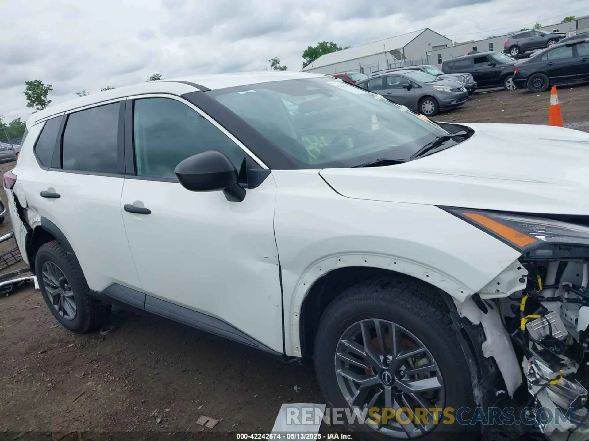 14 Photograph of a damaged car 5N1BT3AB8PC850965 NISSAN ROGUE 2023