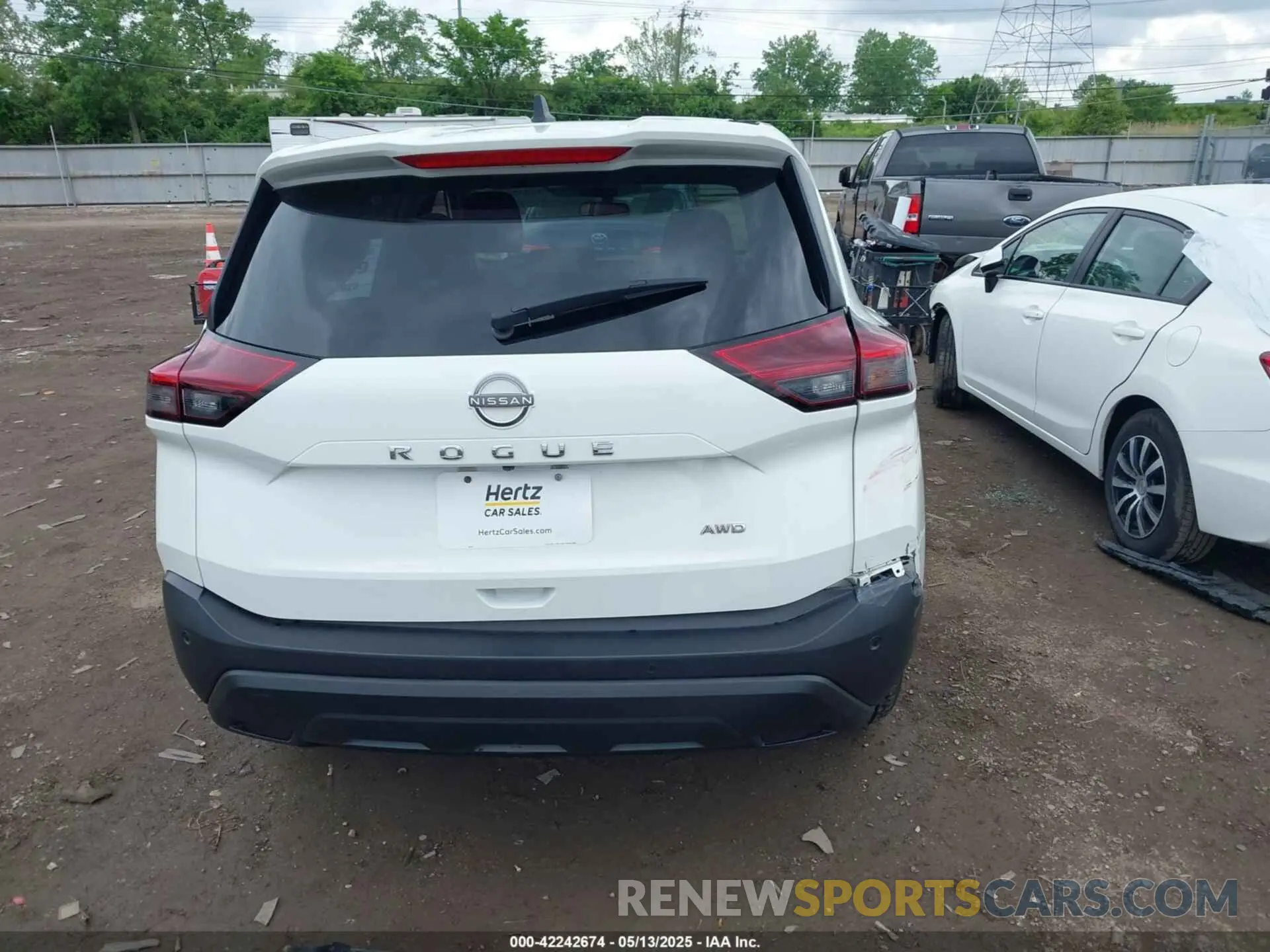 17 Photograph of a damaged car 5N1BT3AB8PC850965 NISSAN ROGUE 2023