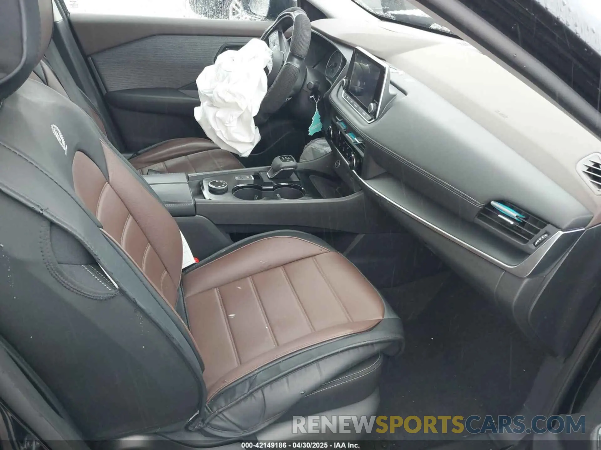 5 Photograph of a damaged car 5N1BT3AB9PC901907 NISSAN ROGUE 2023