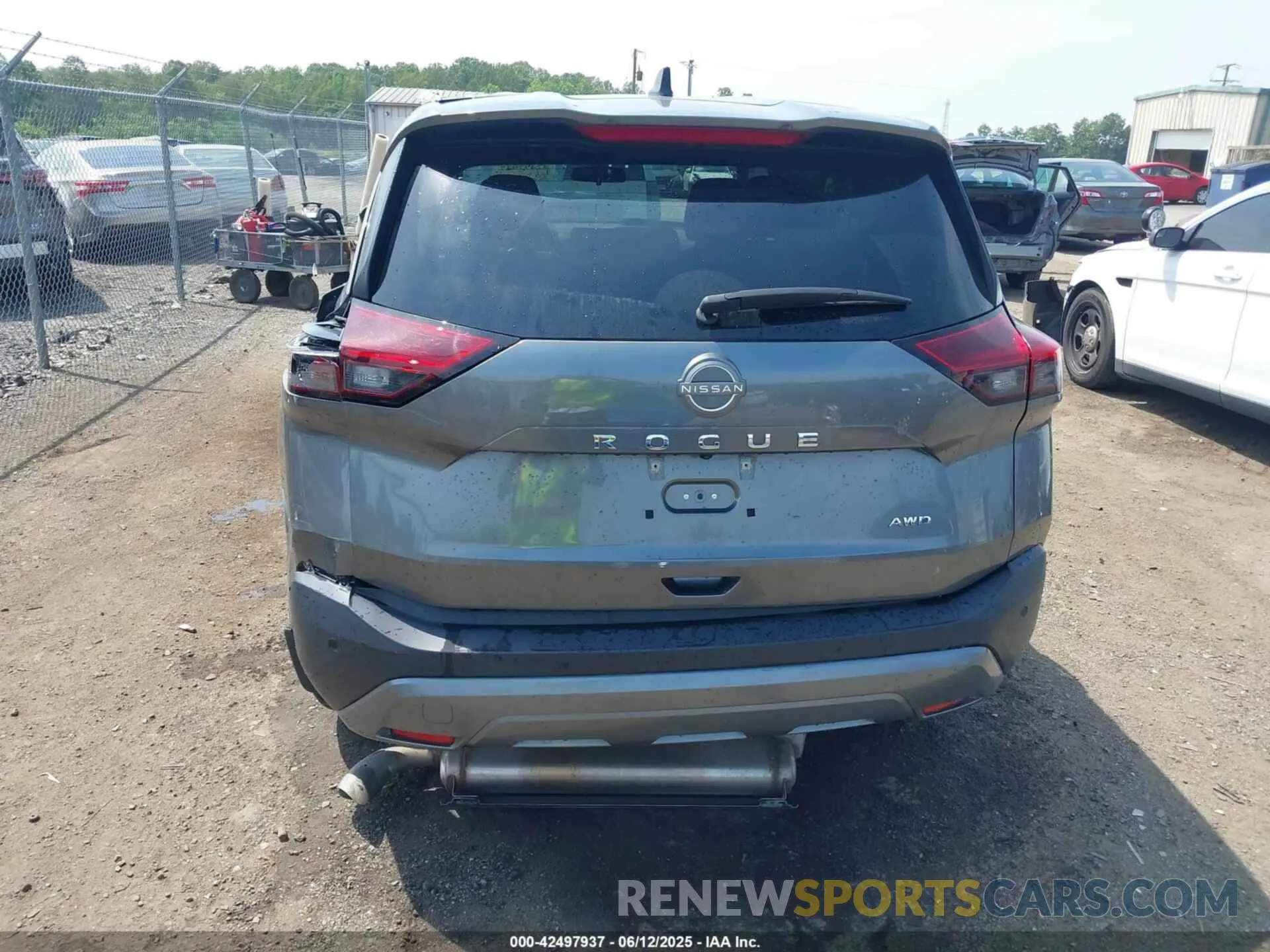17 Photograph of a damaged car 5N1BT3ABXPC782605 NISSAN ROGUE 2023