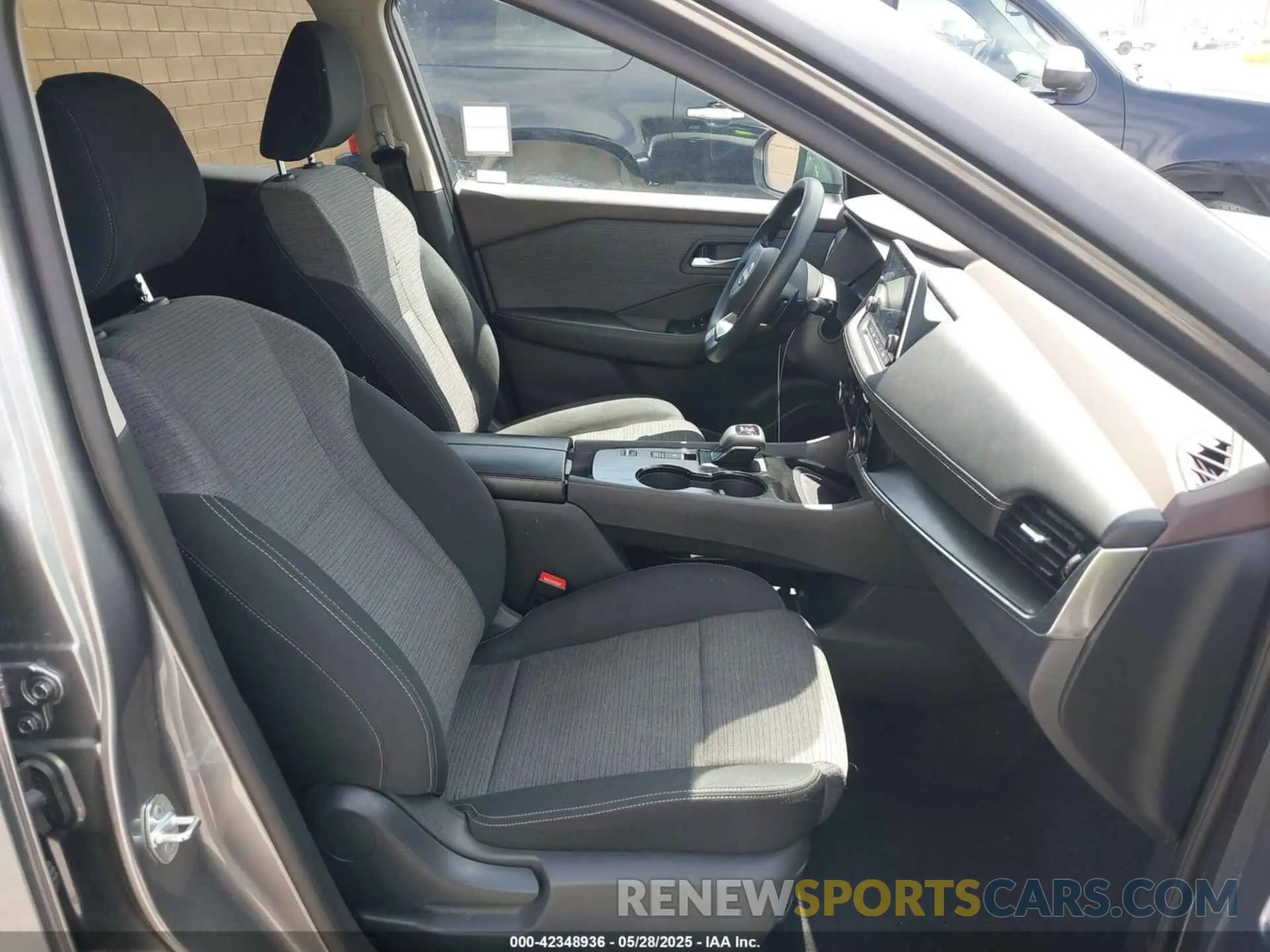 5 Photograph of a damaged car 5N1BT3BA1PC689025 NISSAN ROGUE 2023