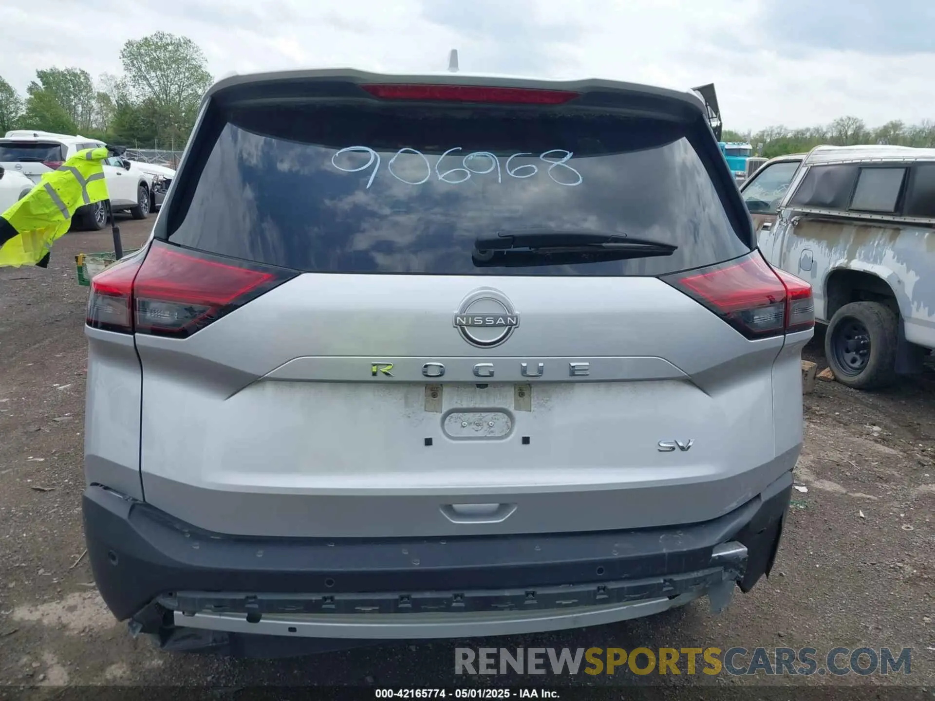 16 Photograph of a damaged car 5N1BT3BA2PC906968 NISSAN ROGUE 2023