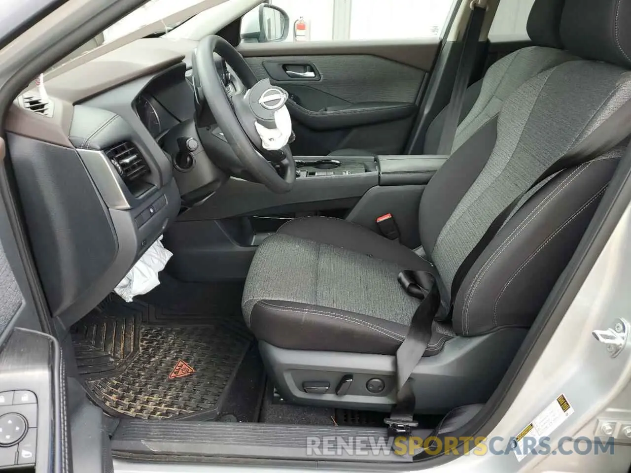 7 Photograph of a damaged car 5N1BT3BA3PC678124 NISSAN ROGUE 2023