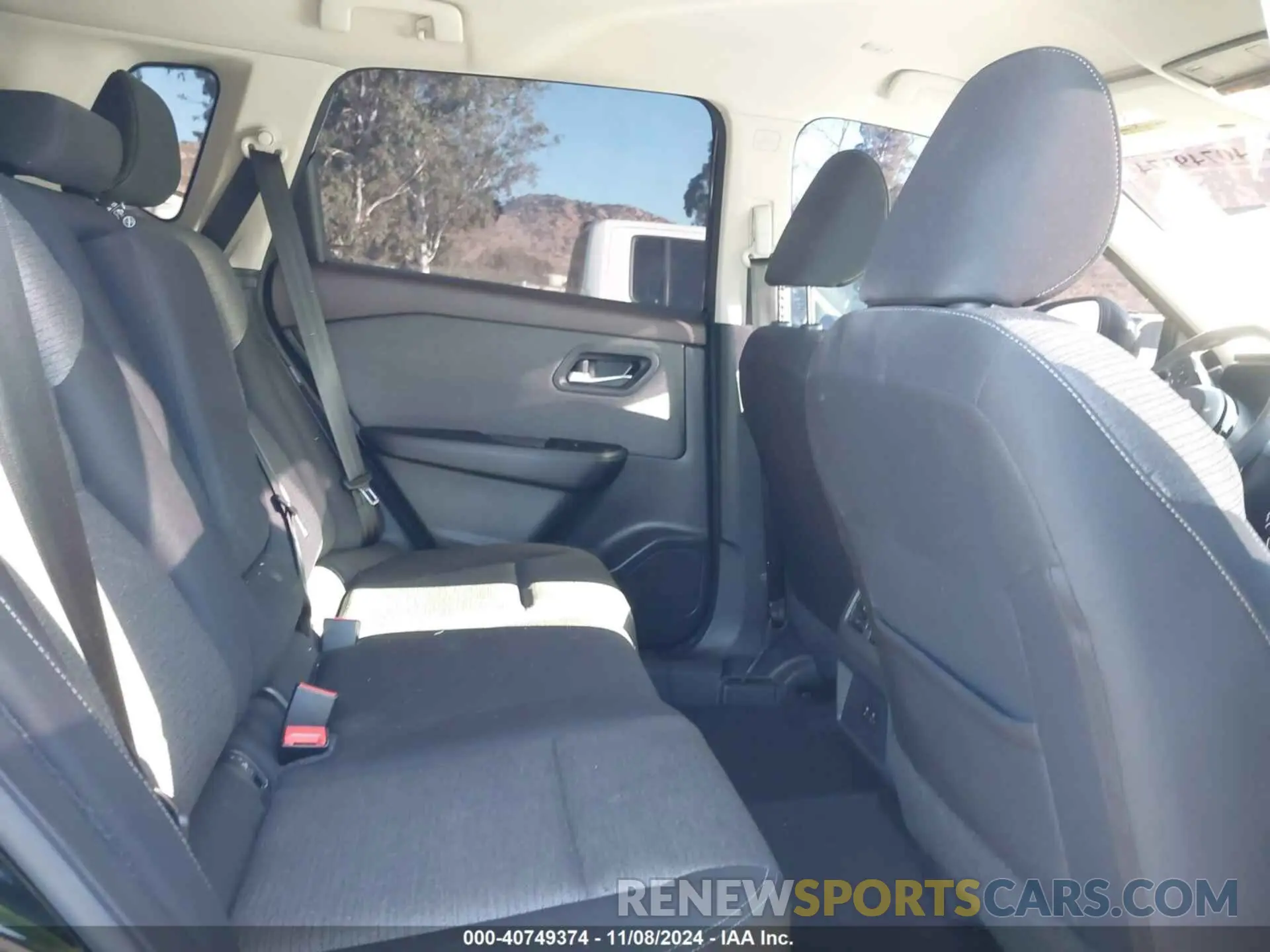 8 Photograph of a damaged car 5N1BT3BA3PC686448 NISSAN ROGUE 2023