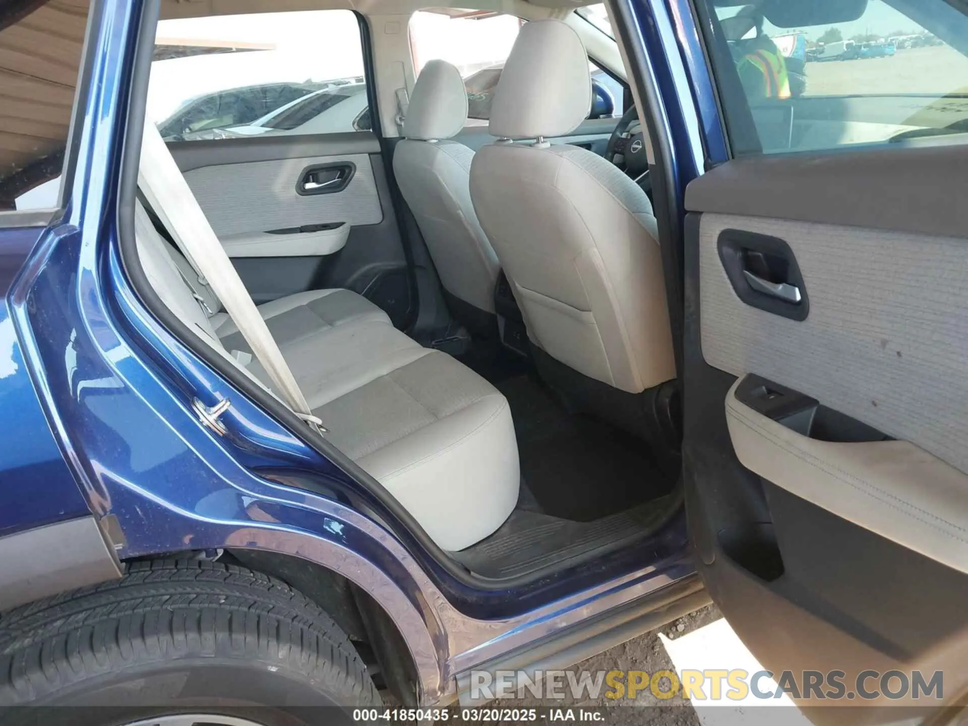 8 Photograph of a damaged car 5N1BT3BA3PC691004 NISSAN ROGUE 2023