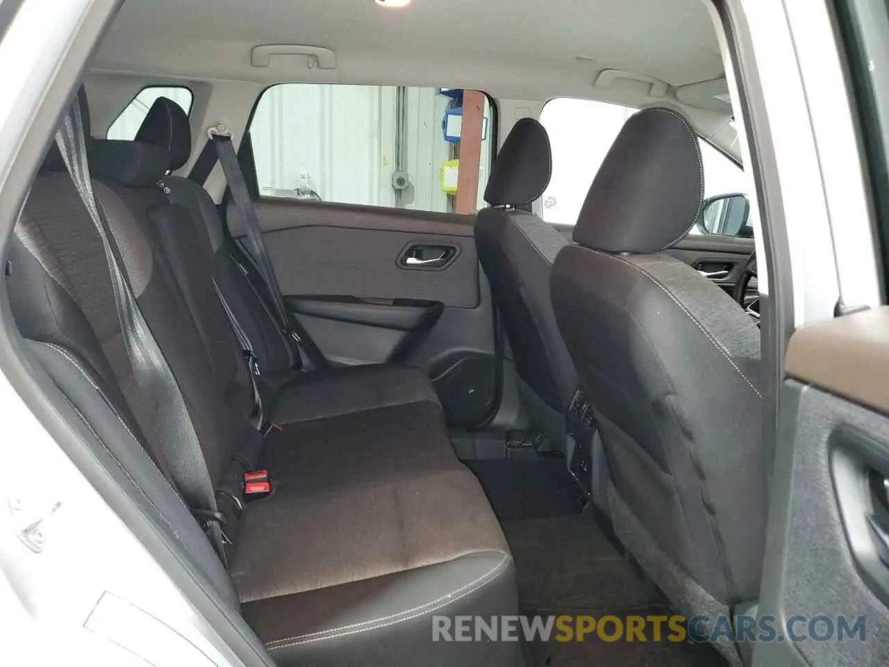 11 Photograph of a damaged car 5N1BT3BA3PC798814 NISSAN ROGUE 2023