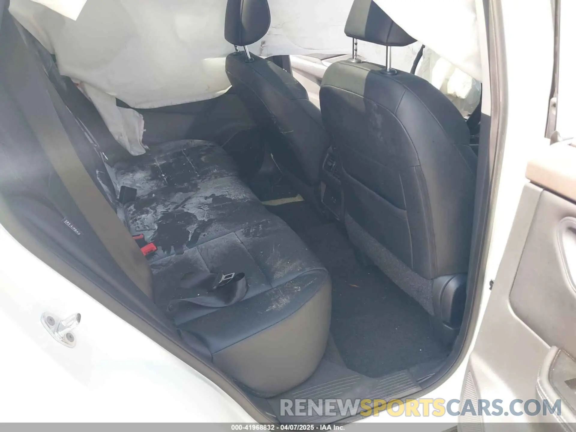 8 Photograph of a damaged car 5N1BT3BA3PC800352 NISSAN ROGUE 2023