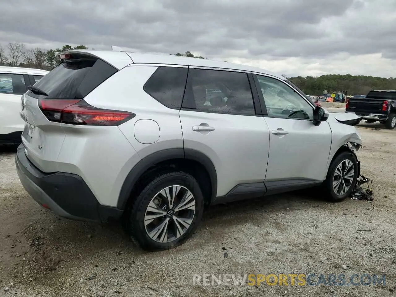 3 Photograph of a damaged car 5N1BT3BA3PC813053 NISSAN ROGUE 2023
