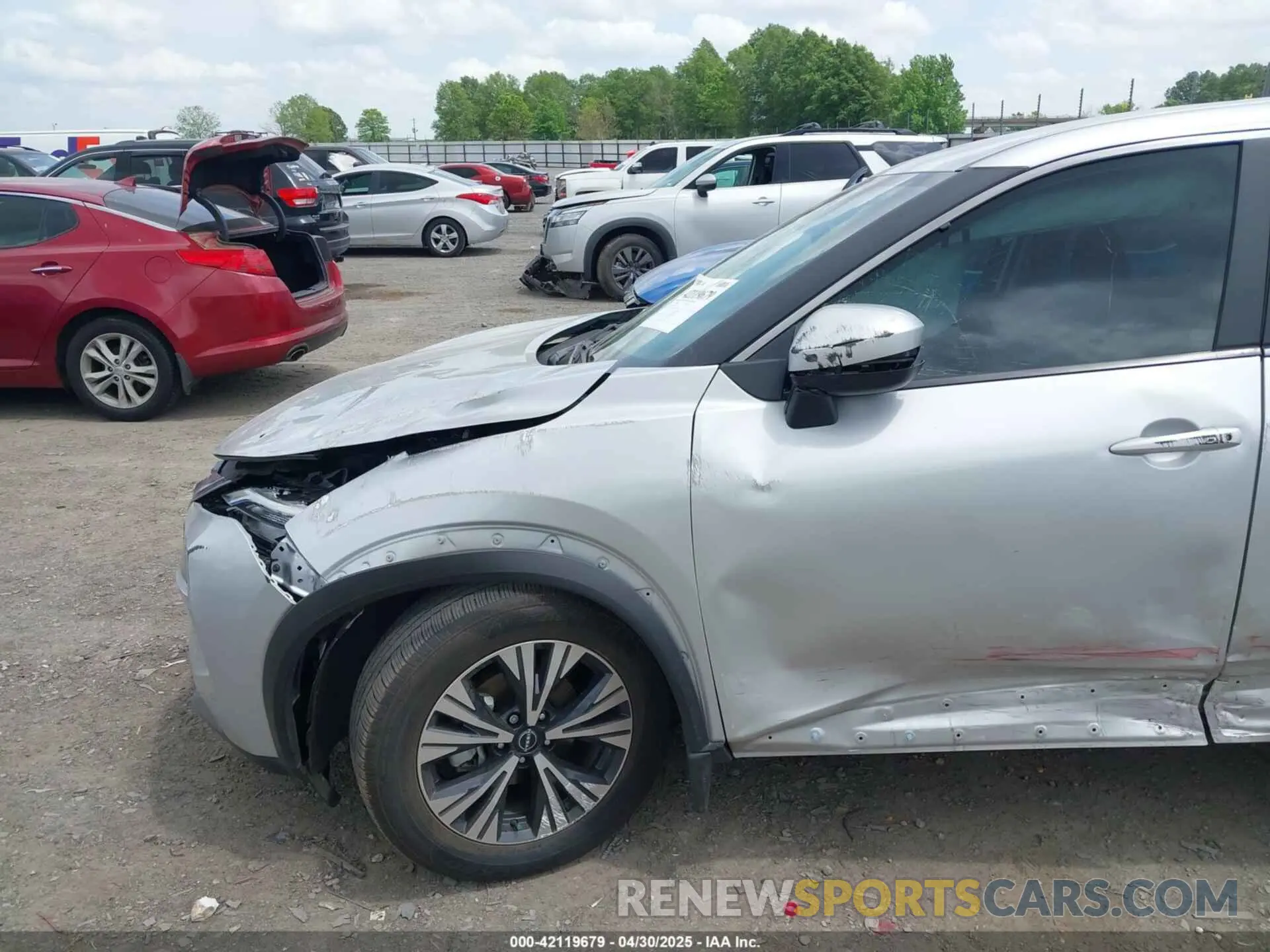 21 Photograph of a damaged car 5N1BT3BA3PC841757 NISSAN ROGUE 2023