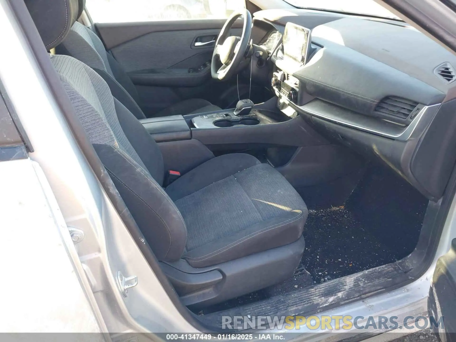 5 Photograph of a damaged car 5N1BT3BA3PC843847 NISSAN ROGUE 2023