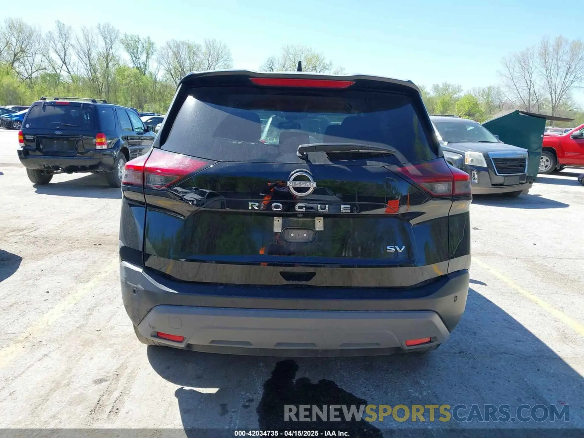 17 Photograph of a damaged car 5N1BT3BA3PC904937 NISSAN ROGUE 2023