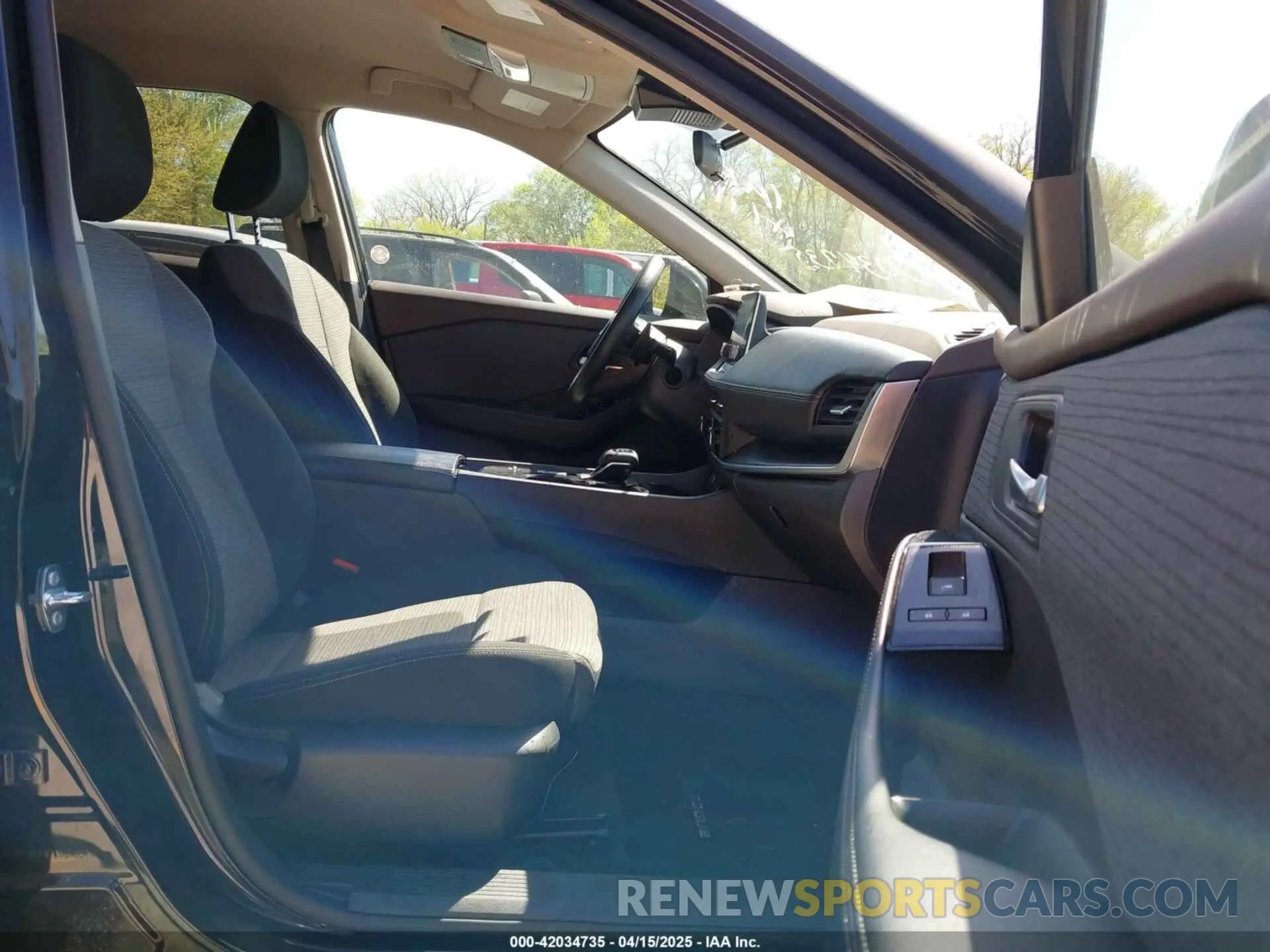 5 Photograph of a damaged car 5N1BT3BA3PC904937 NISSAN ROGUE 2023