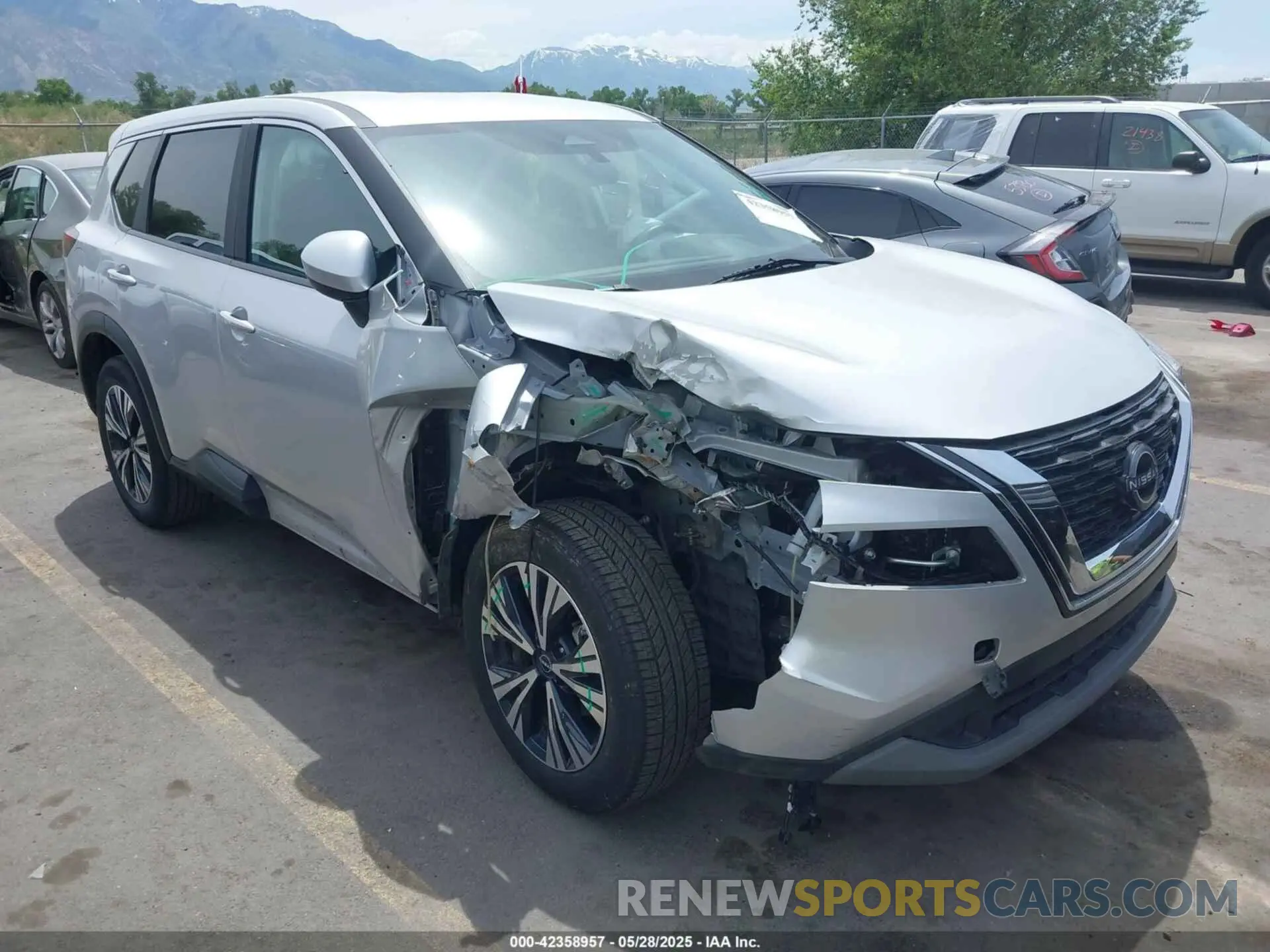 1 Photograph of a damaged car 5N1BT3BA3PC945780 NISSAN ROGUE 2023