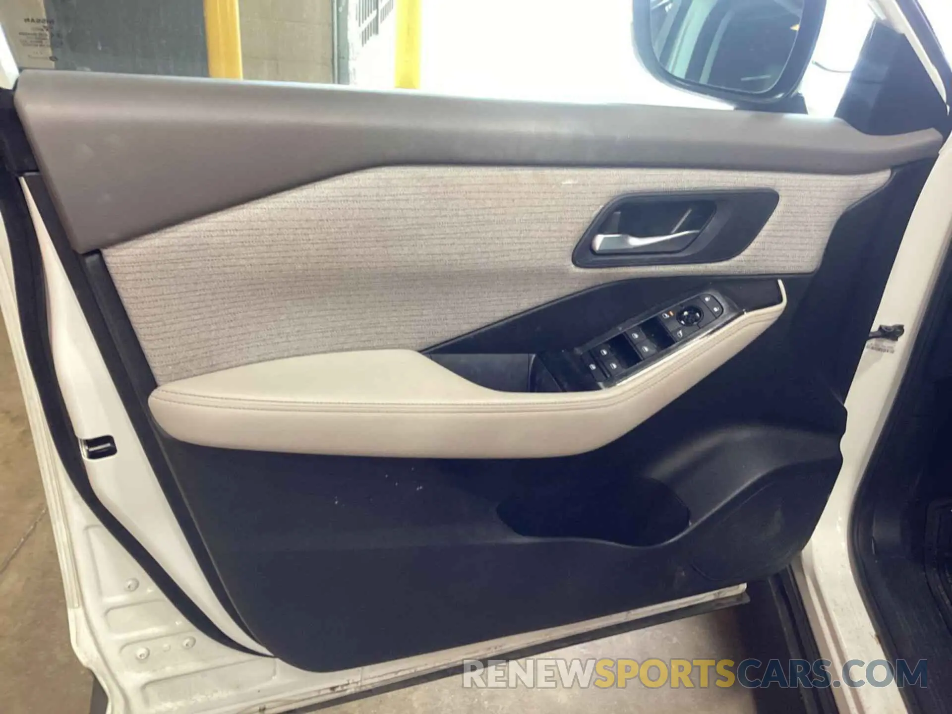 15 Photograph of a damaged car 5N1BT3BA4PC778894 NISSAN ROGUE 2023