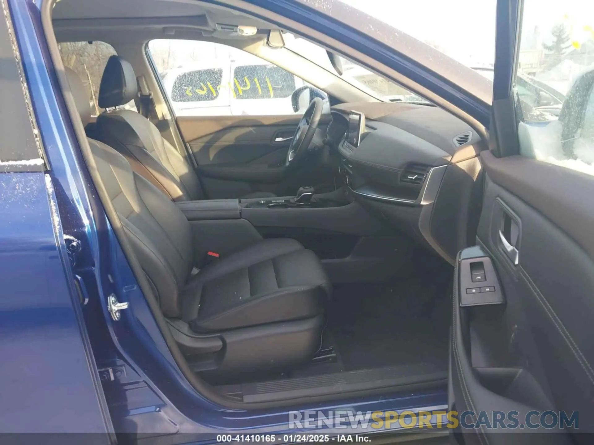 5 Photograph of a damaged car 5N1BT3BA4PC922265 NISSAN ROGUE 2023