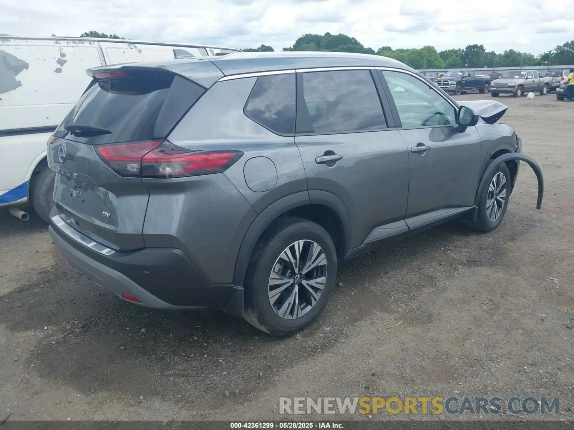 4 Photograph of a damaged car 5N1BT3BA4PC947957 NISSAN ROGUE 2023
