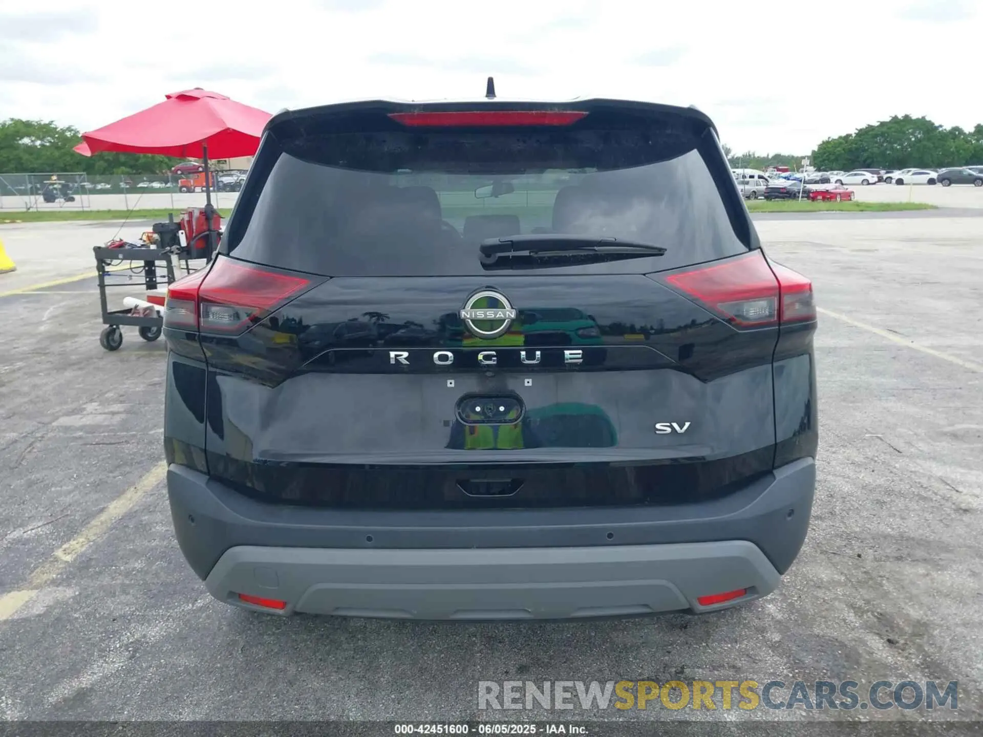 16 Photograph of a damaged car 5N1BT3BA5PC858026 NISSAN ROGUE 2023