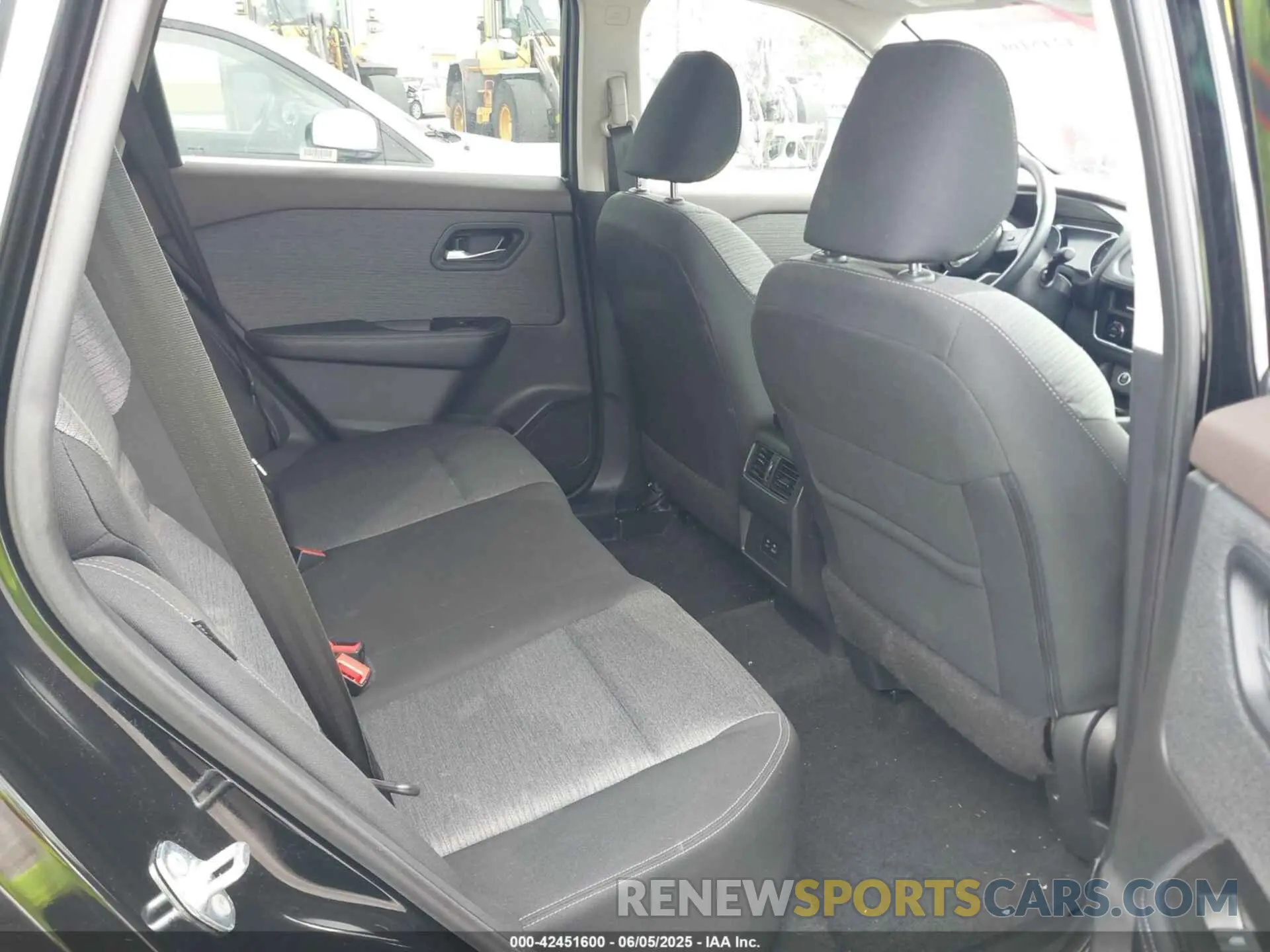 8 Photograph of a damaged car 5N1BT3BA5PC858026 NISSAN ROGUE 2023