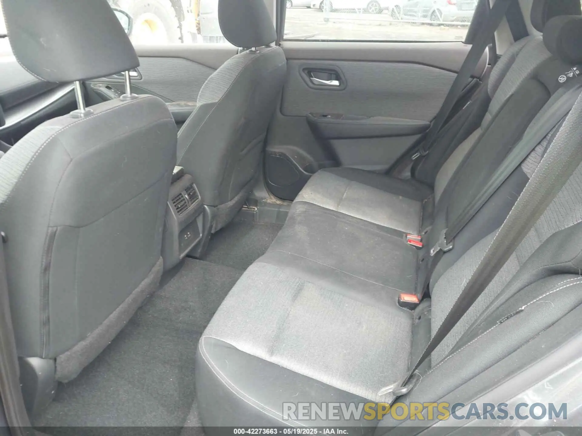8 Photograph of a damaged car 5N1BT3BA6PC837086 NISSAN ROGUE 2023