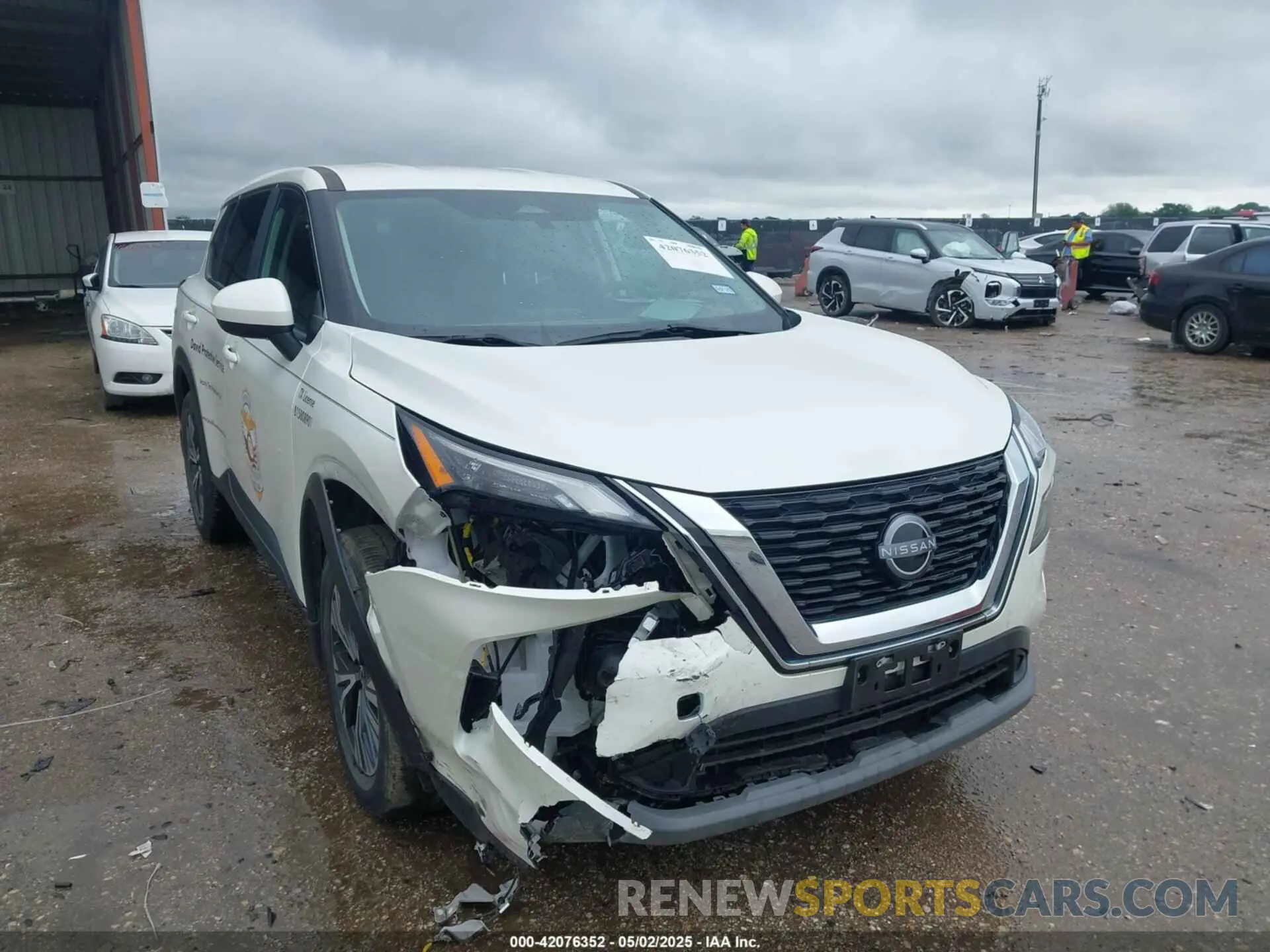 1 Photograph of a damaged car 5N1BT3BA6PC872789 NISSAN ROGUE 2023