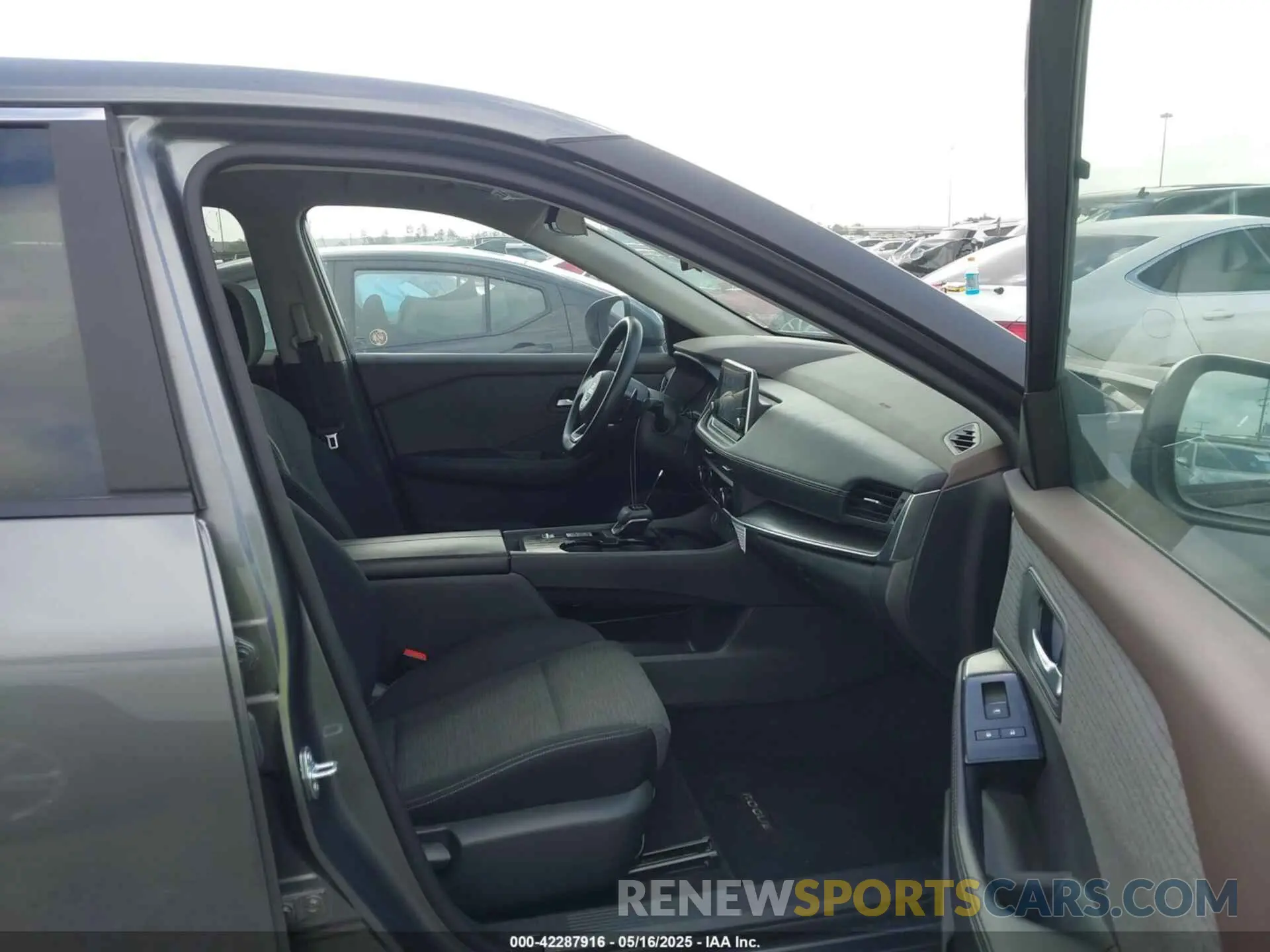 5 Photograph of a damaged car 5N1BT3BA6PC897434 NISSAN ROGUE 2023