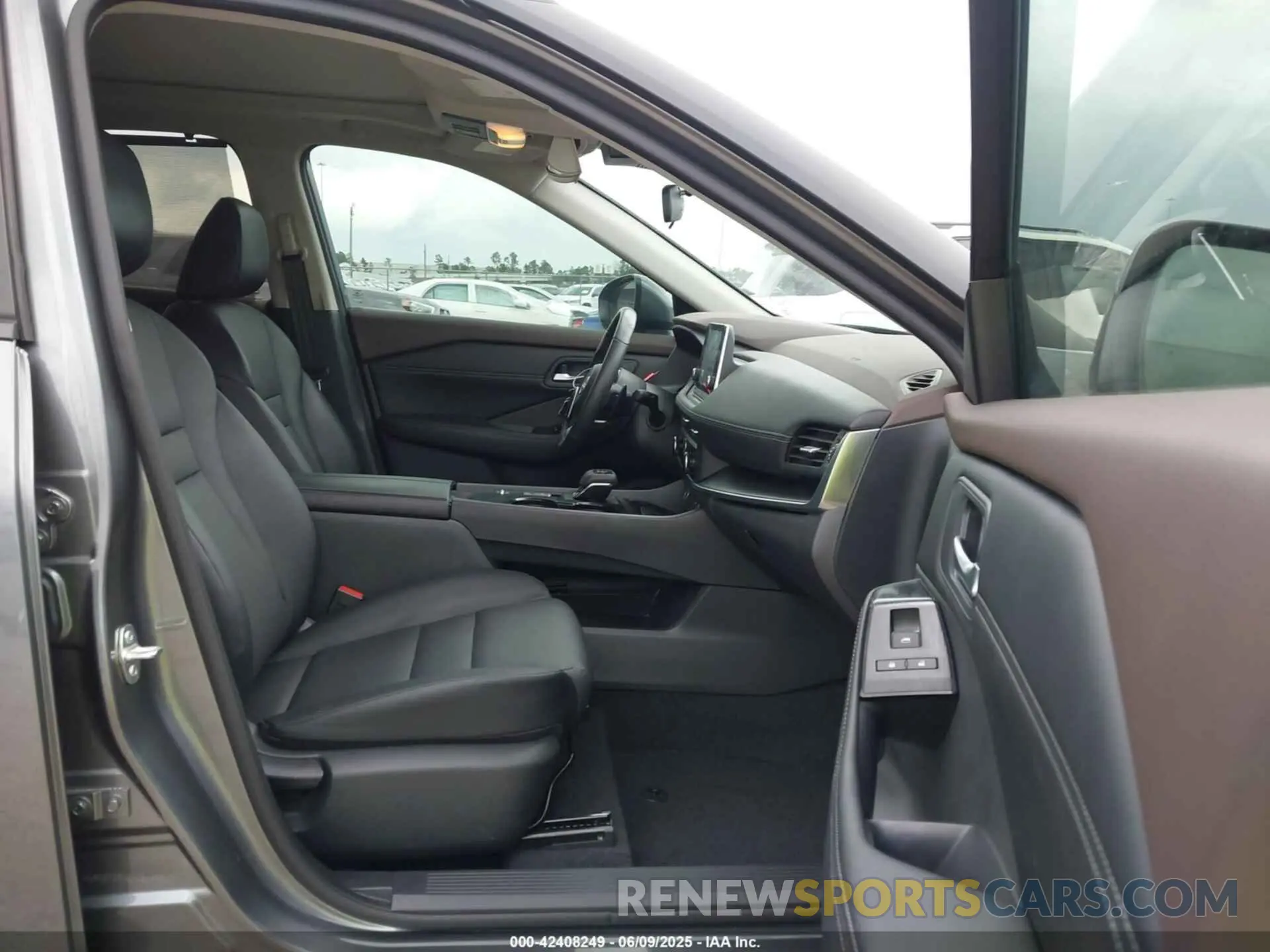 5 Photograph of a damaged car 5N1BT3BA6PC906990 NISSAN ROGUE 2023