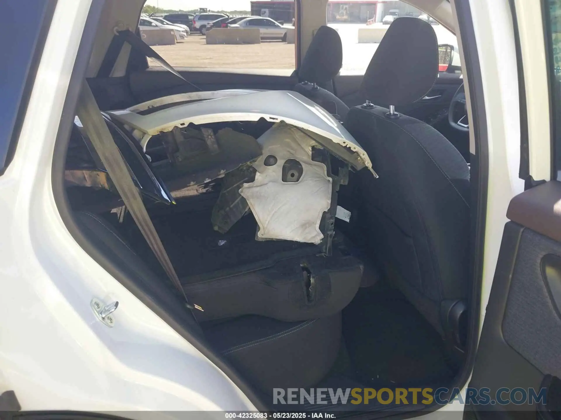 8 Photograph of a damaged car 5N1BT3BA6PC929959 NISSAN ROGUE 2023