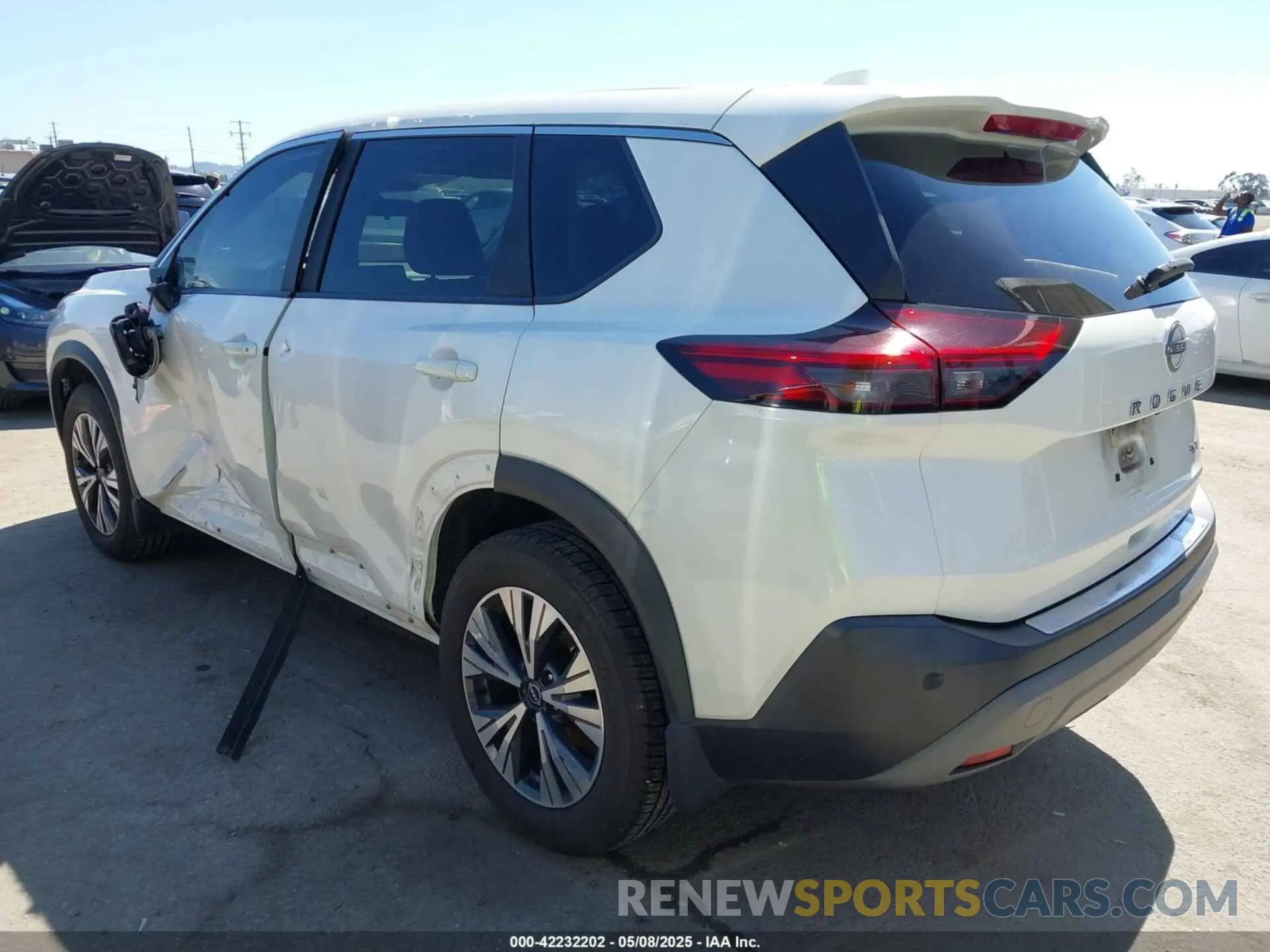 3 Photograph of a damaged car 5N1BT3BA7PC759286 NISSAN ROGUE 2023