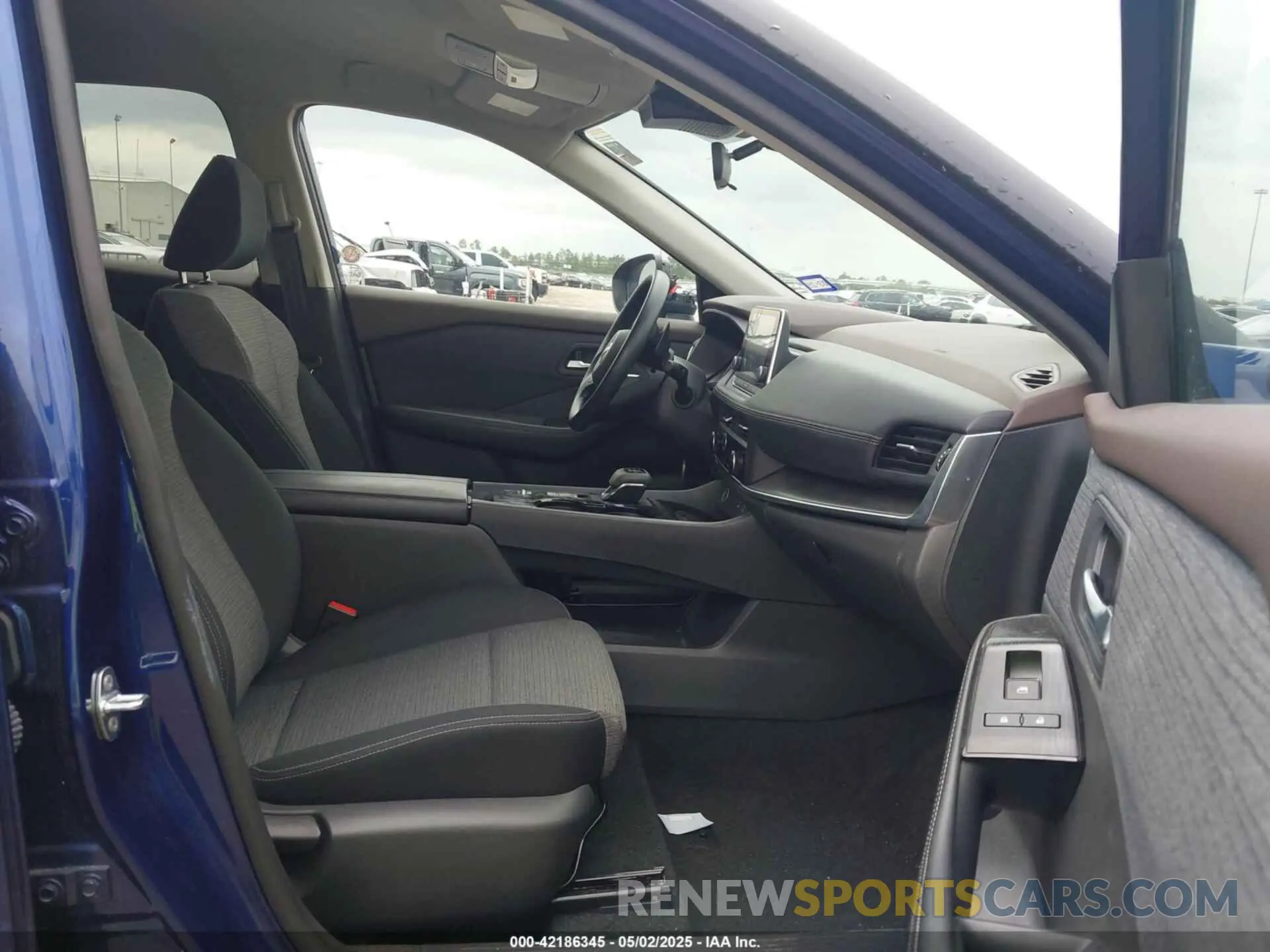 5 Photograph of a damaged car 5N1BT3BA7PC811158 NISSAN ROGUE 2023