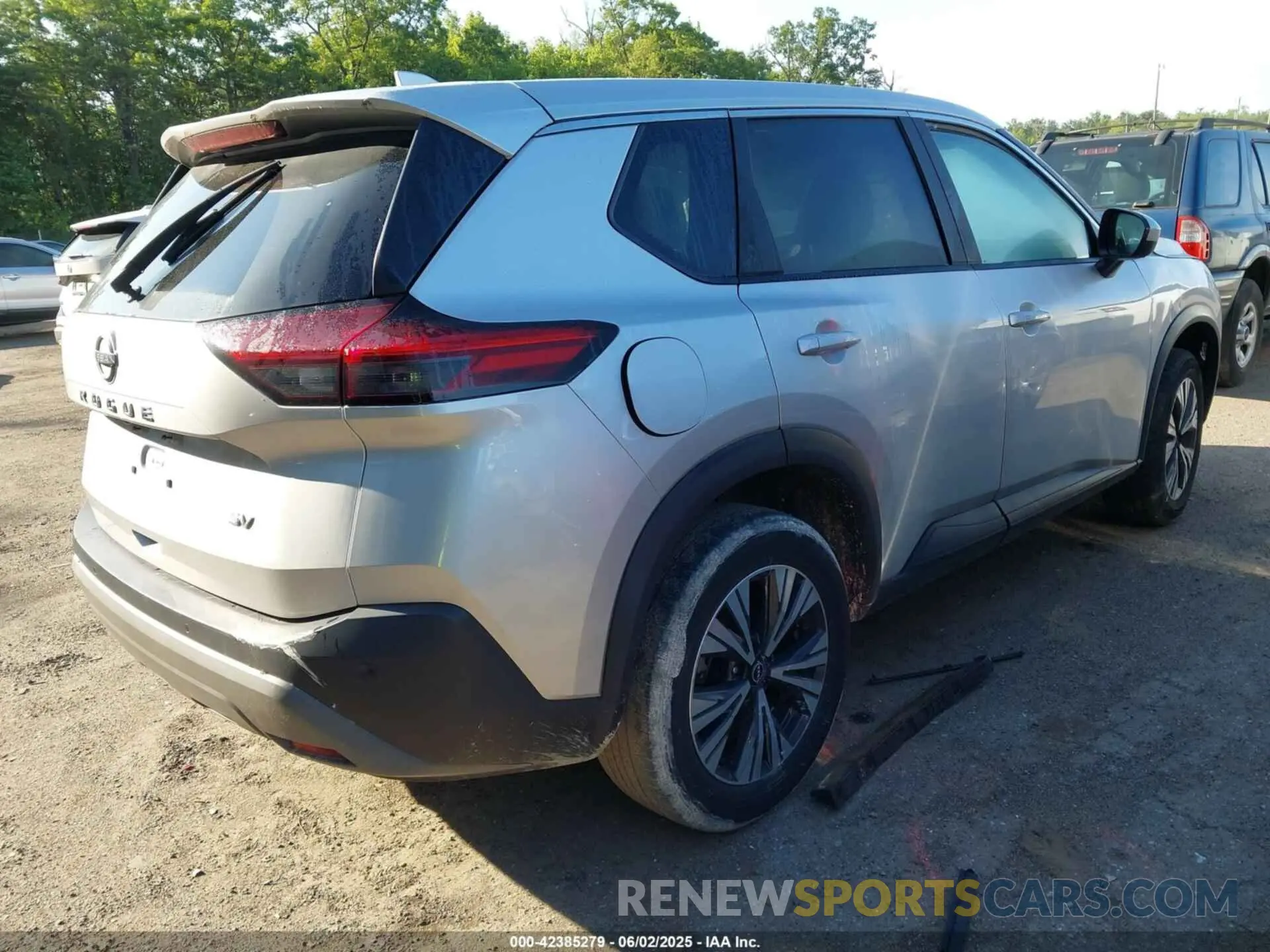4 Photograph of a damaged car 5N1BT3BA7PC833208 NISSAN ROGUE 2023