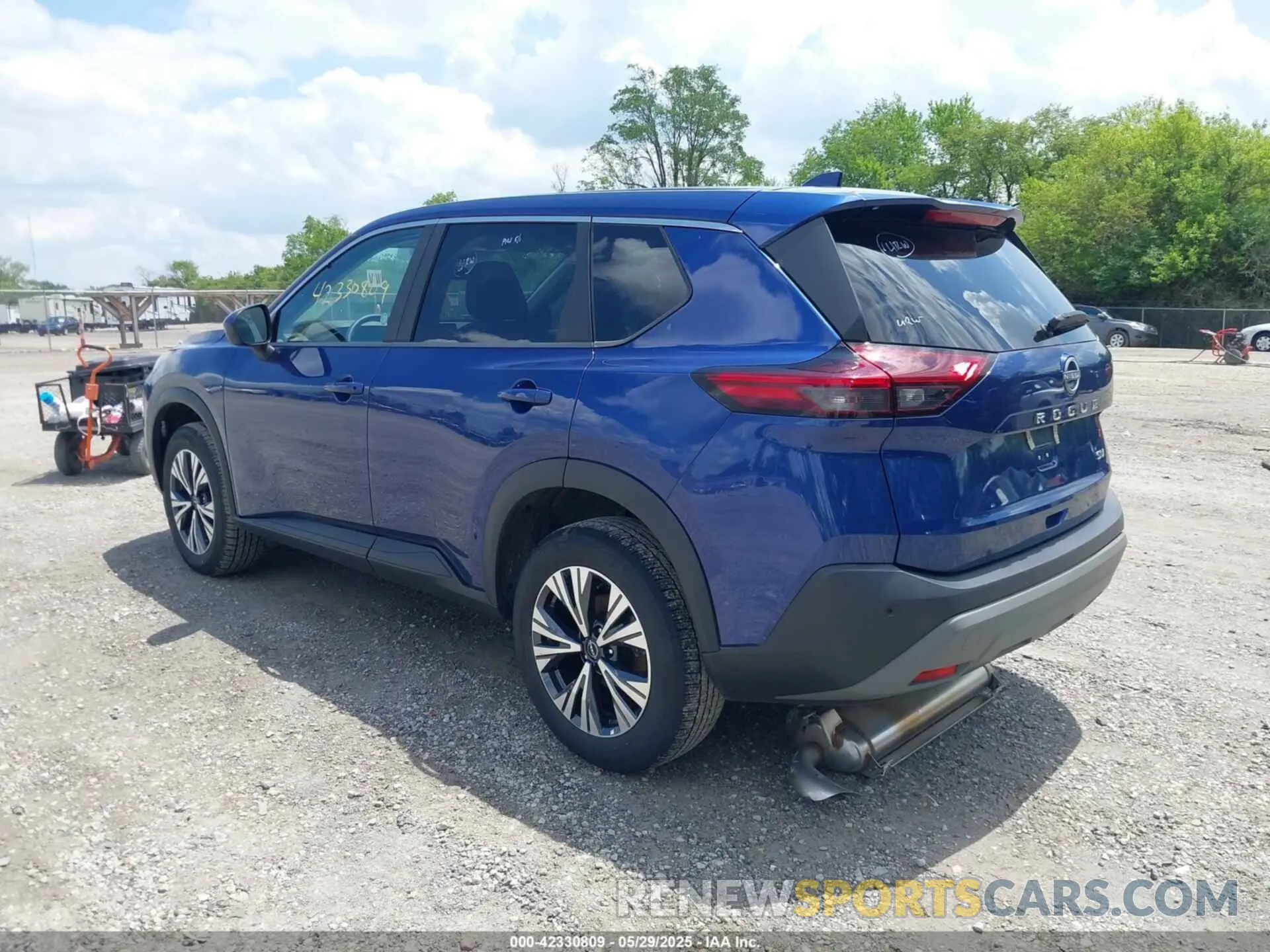 3 Photograph of a damaged car 5N1BT3BA7PC900311 NISSAN ROGUE 2023