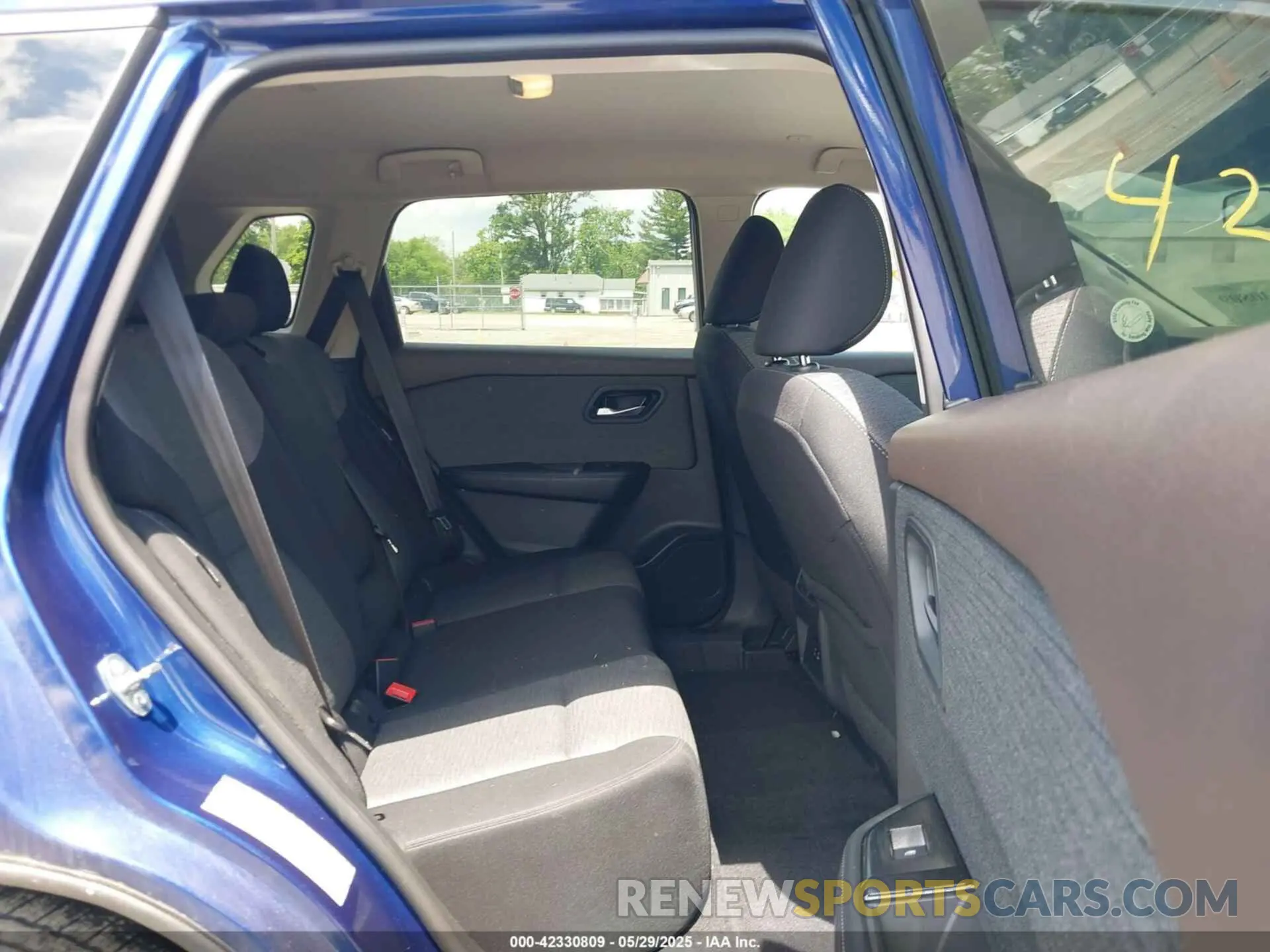 8 Photograph of a damaged car 5N1BT3BA7PC900311 NISSAN ROGUE 2023