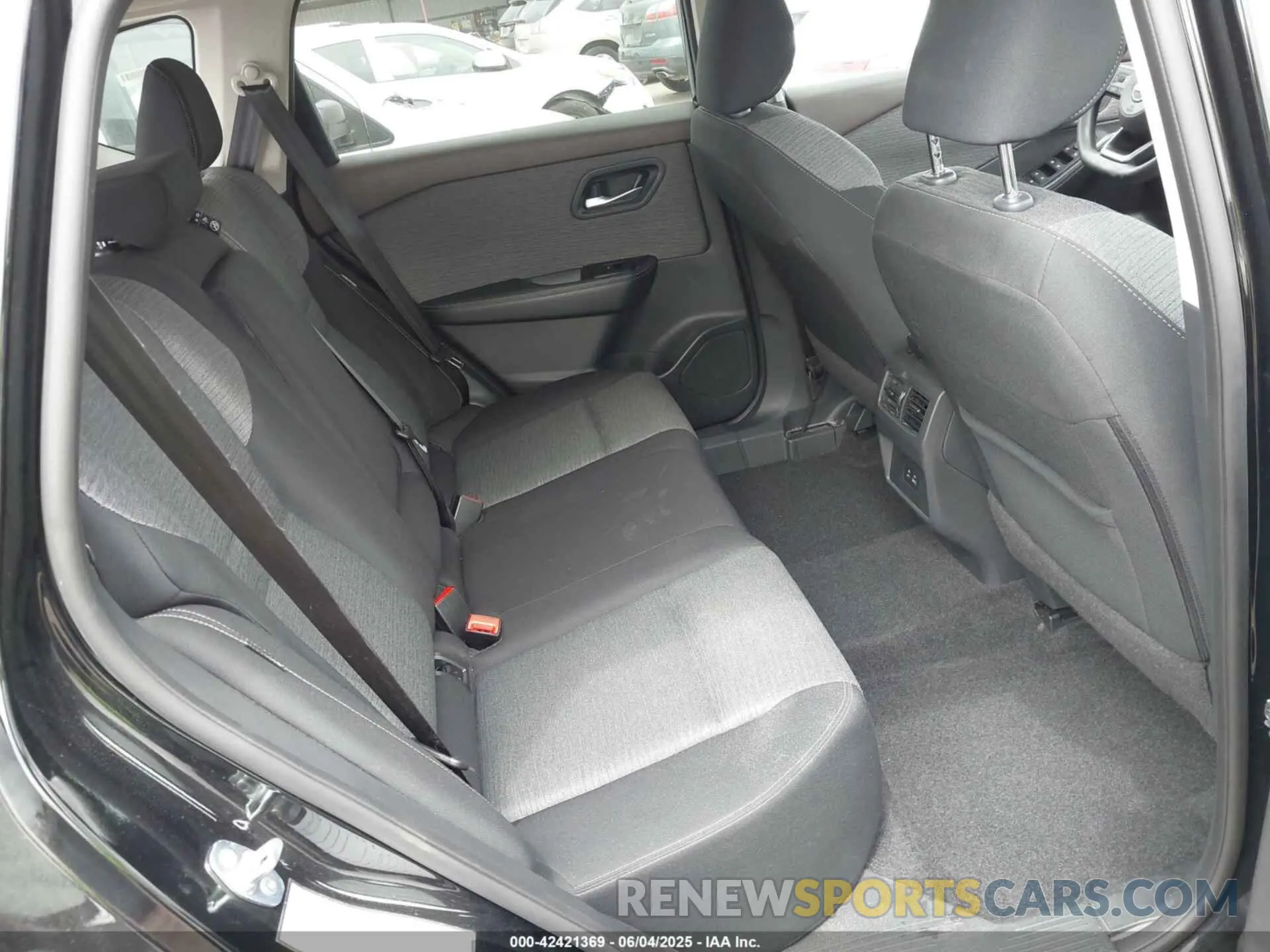 8 Photograph of a damaged car 5N1BT3BA8PC904755 NISSAN ROGUE 2023